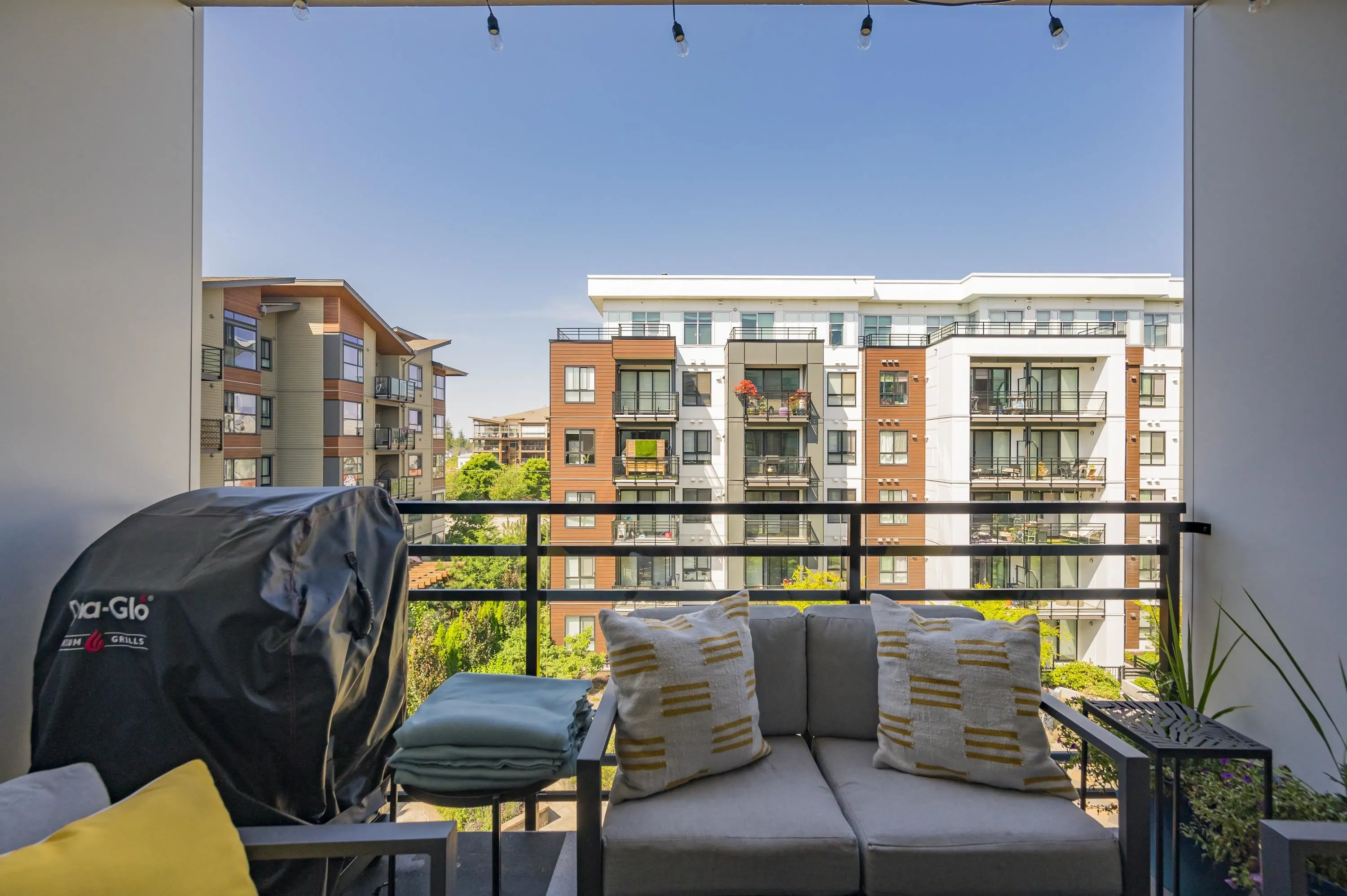 B408 20838 78b Avenue