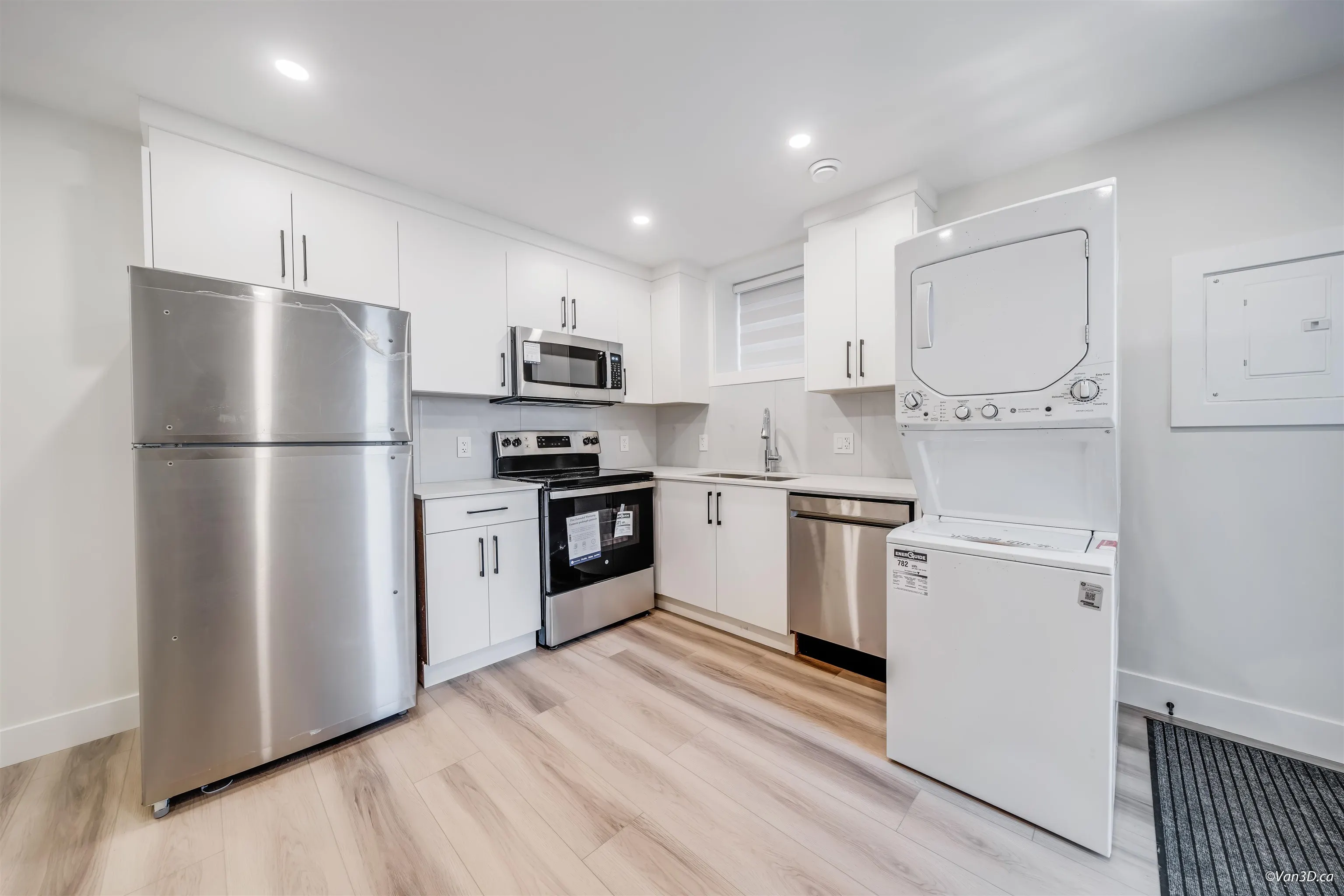 4320 Nanaimo Street