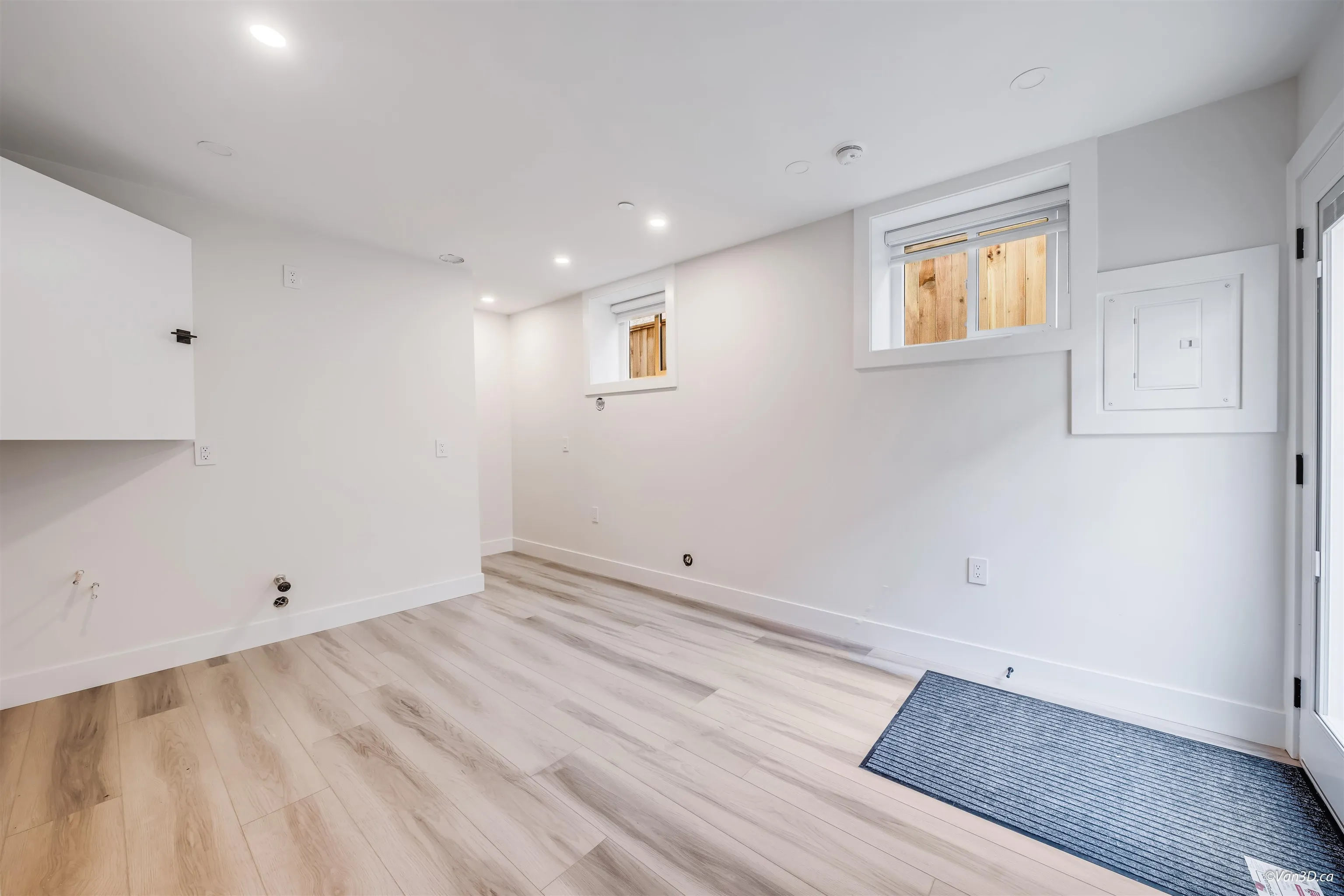 4318 Nanaimo Street