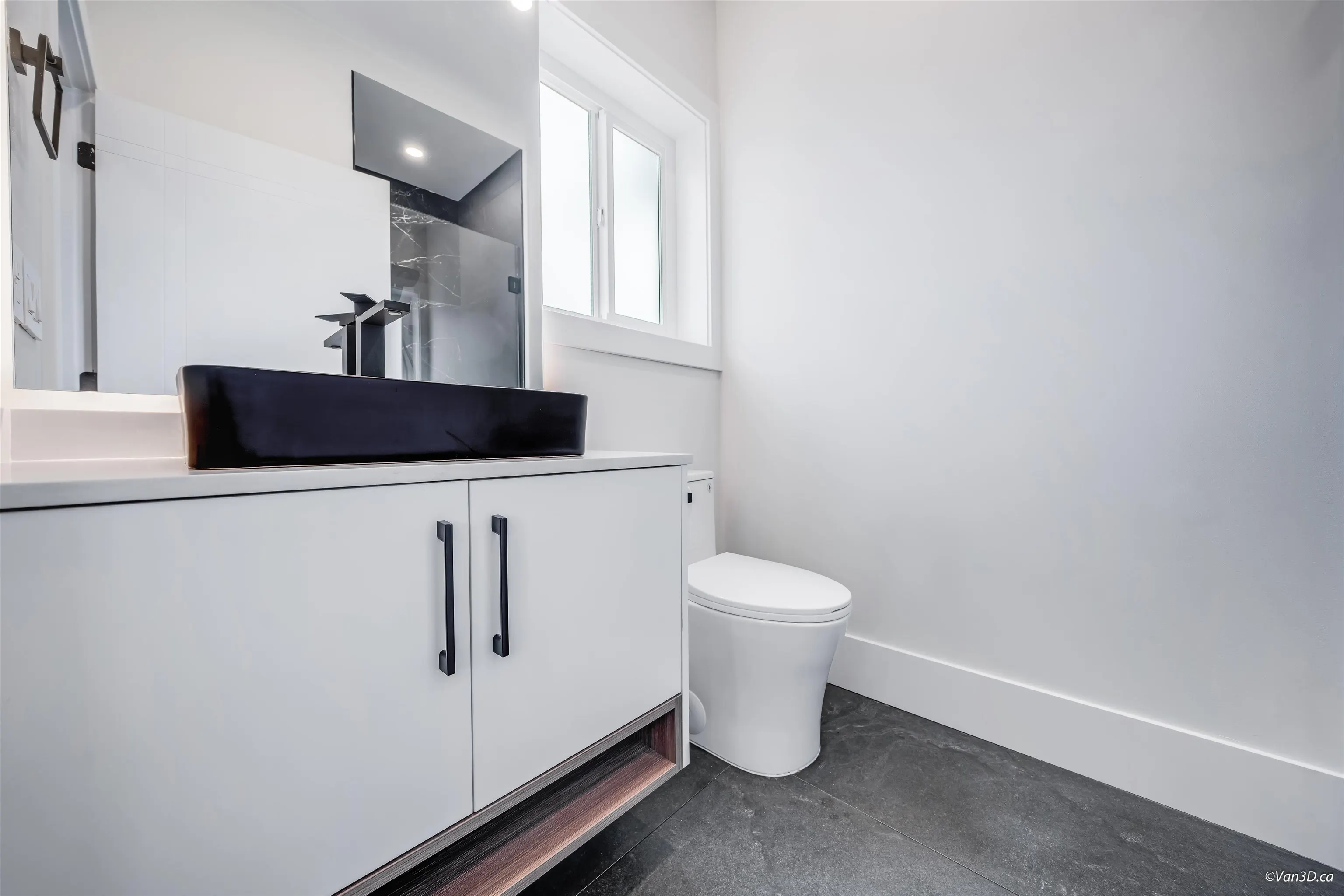 4318 Nanaimo Street