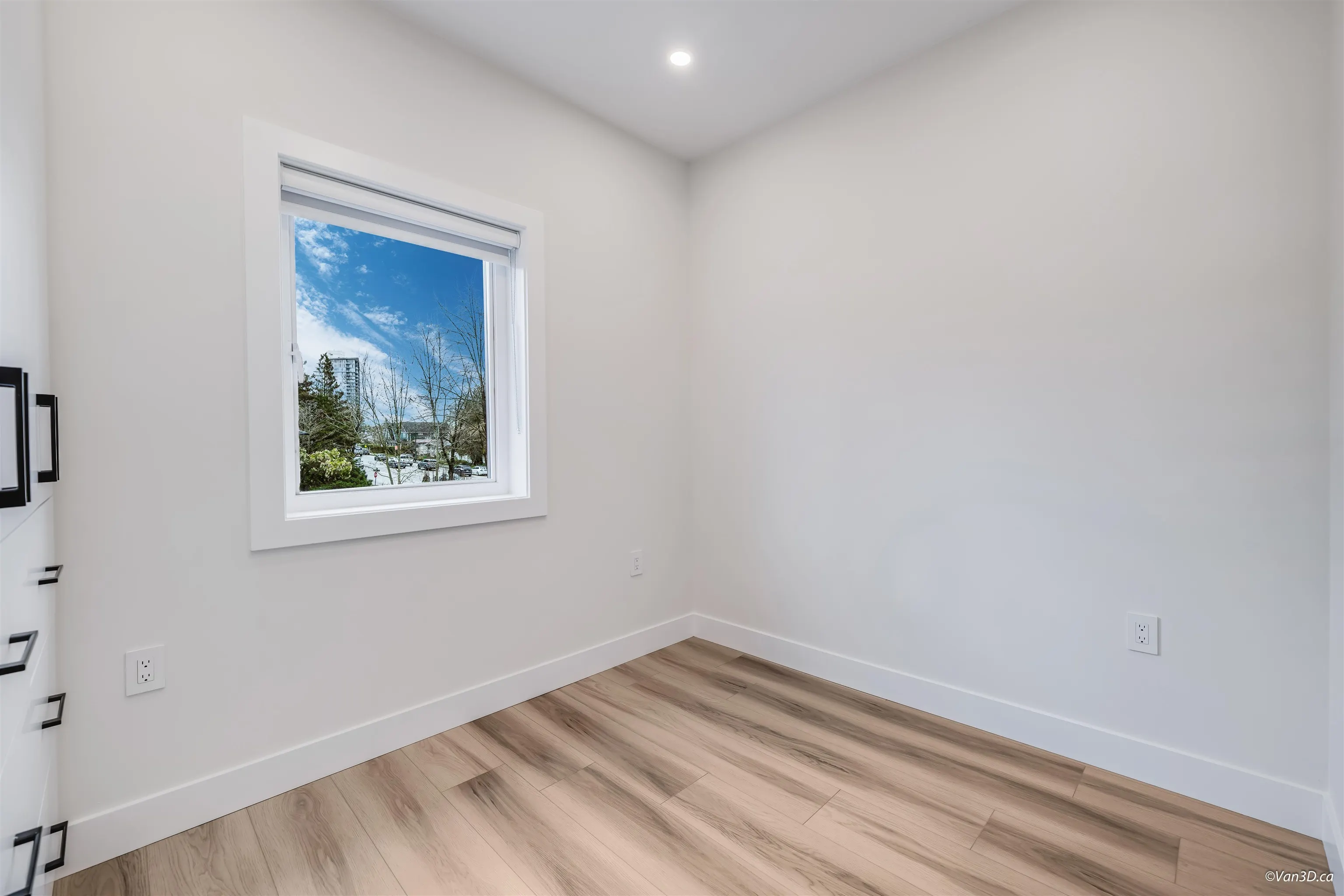 4318 Nanaimo Street