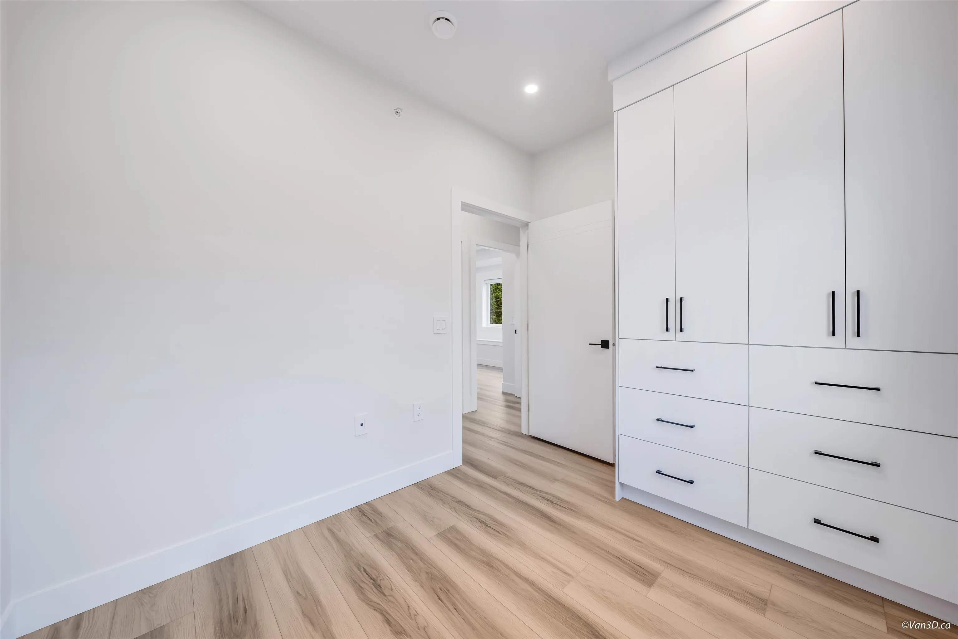 4318 Nanaimo Street