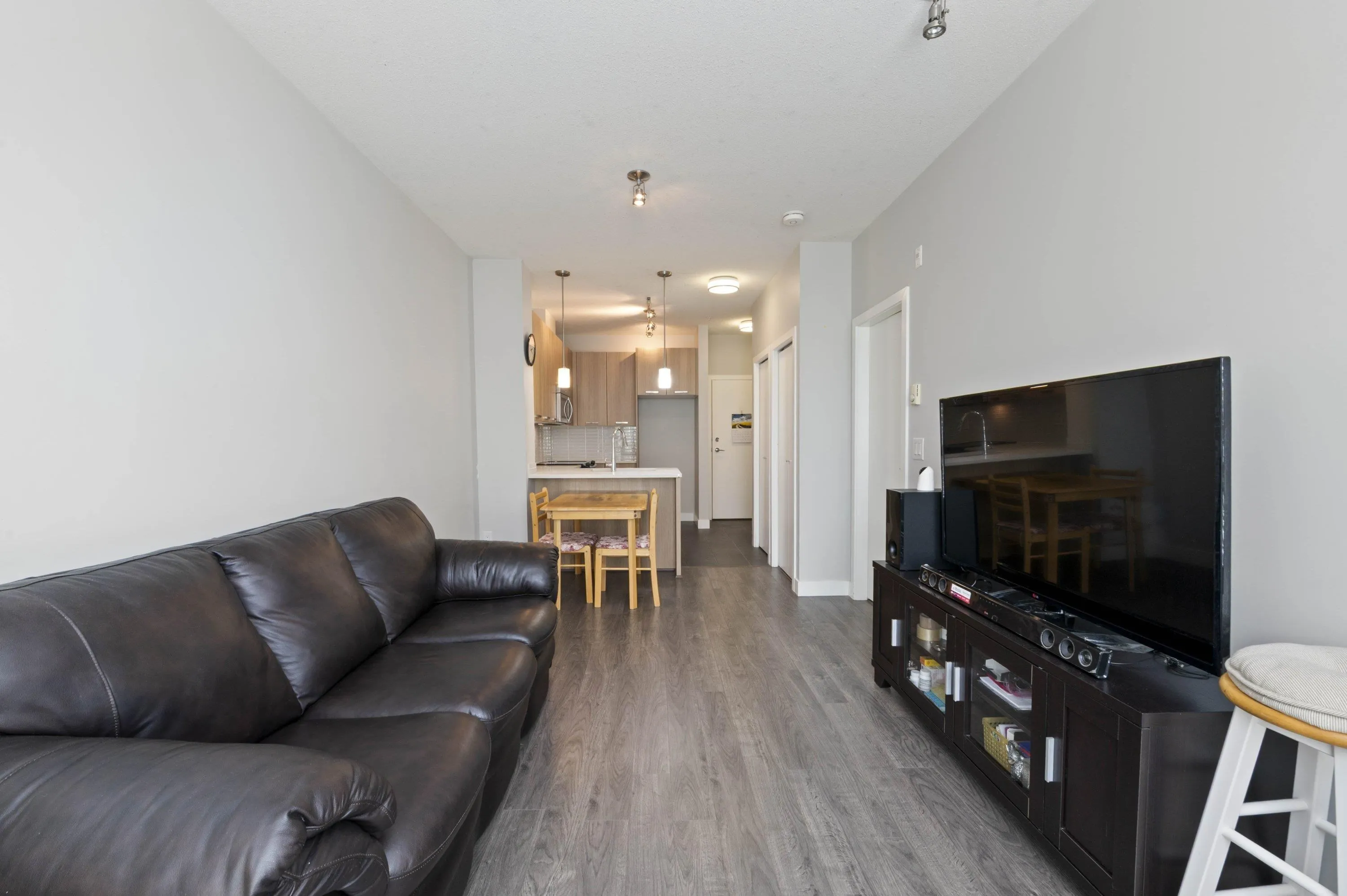 309 15388 105 Avenue