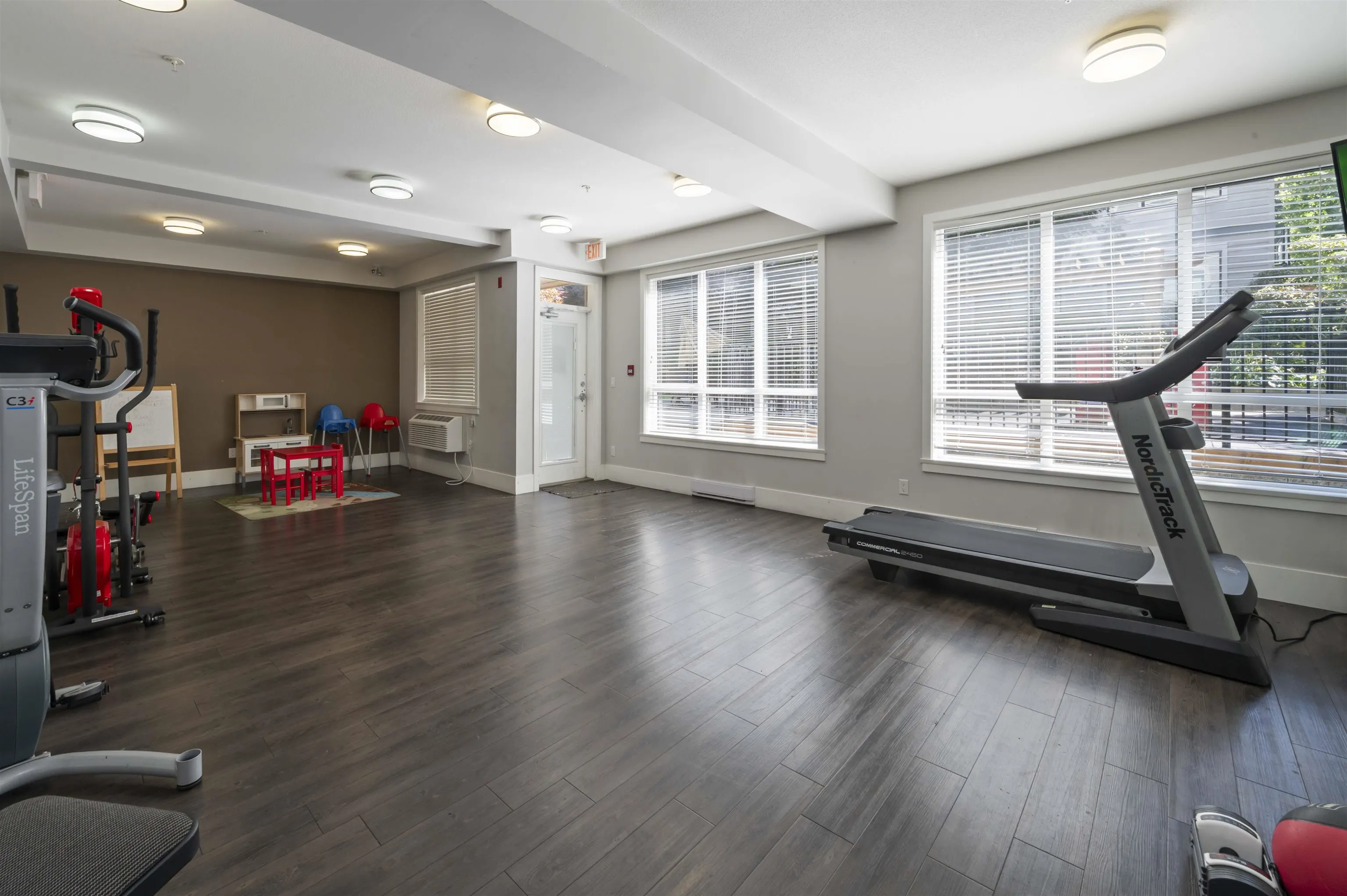 309 15388 105 Avenue