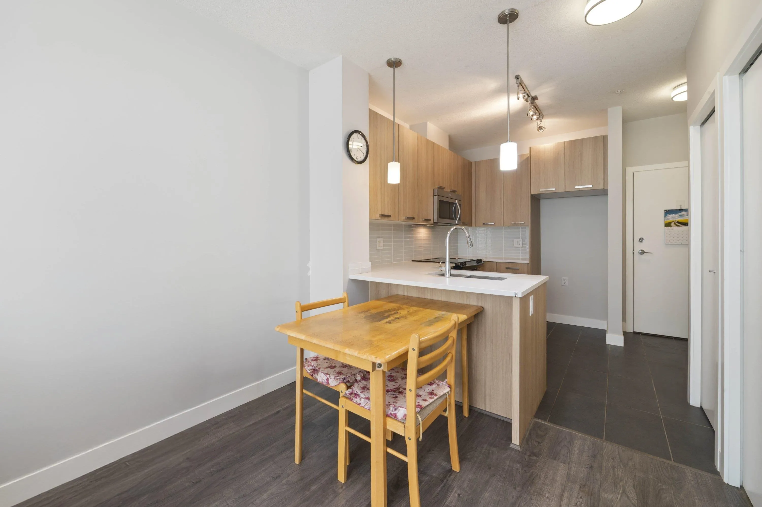 309 15388 105 Avenue