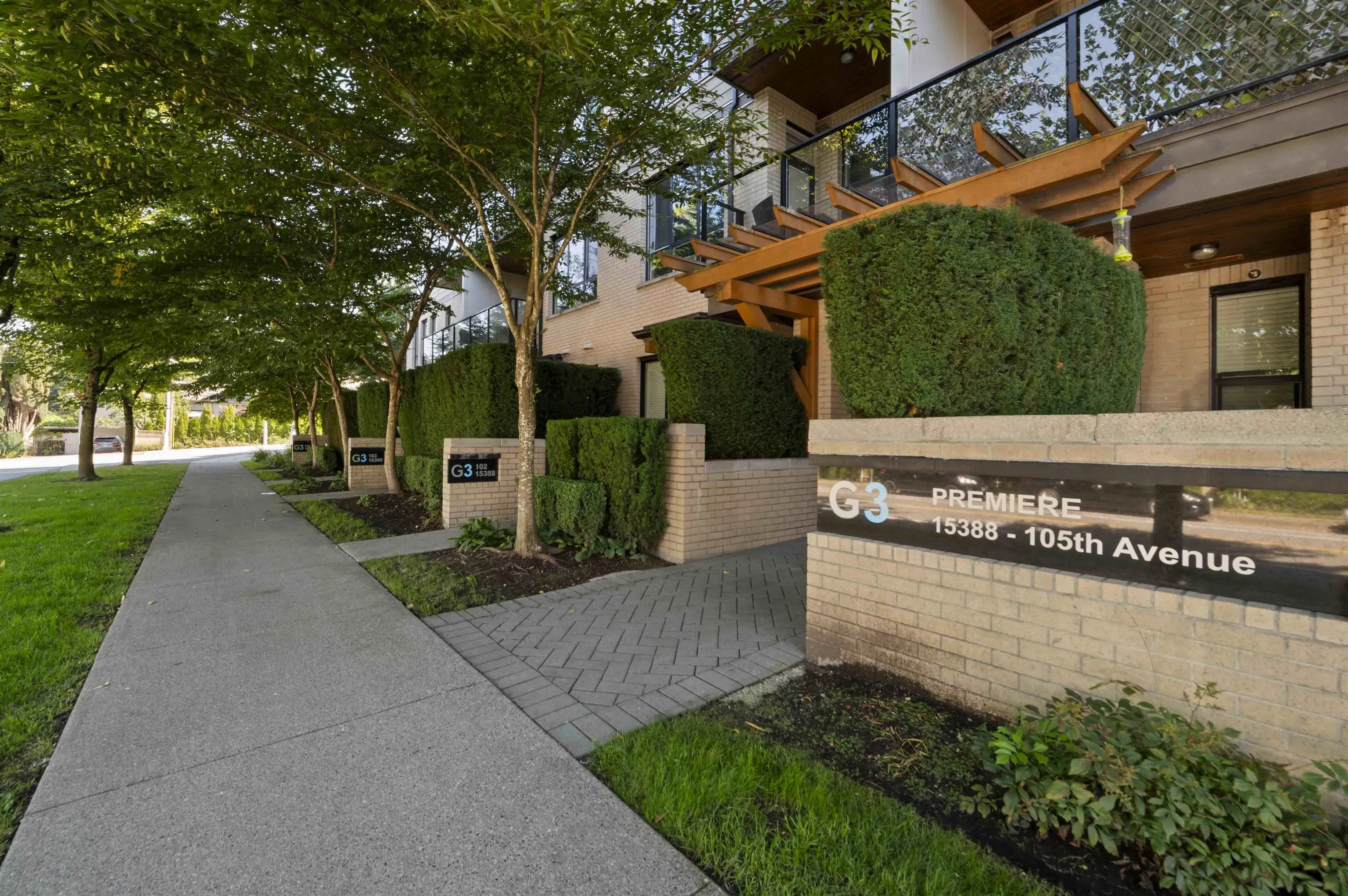 309 15388 105 Avenue
