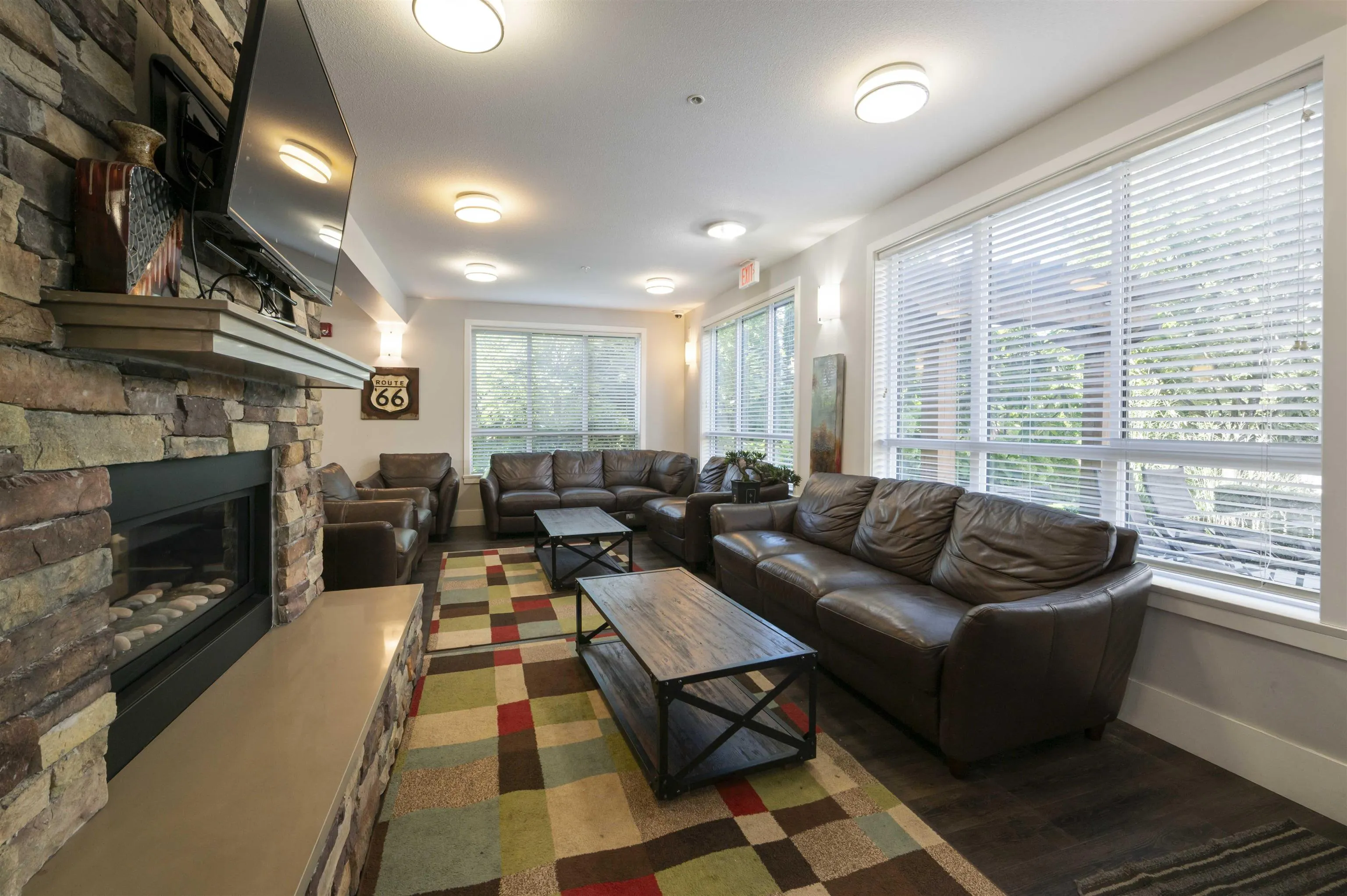309 15388 105 Avenue