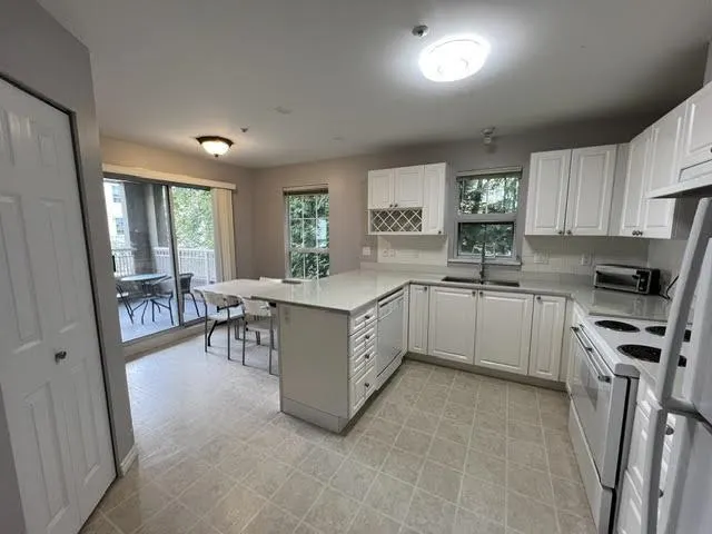 330 2980 Princess Crescent