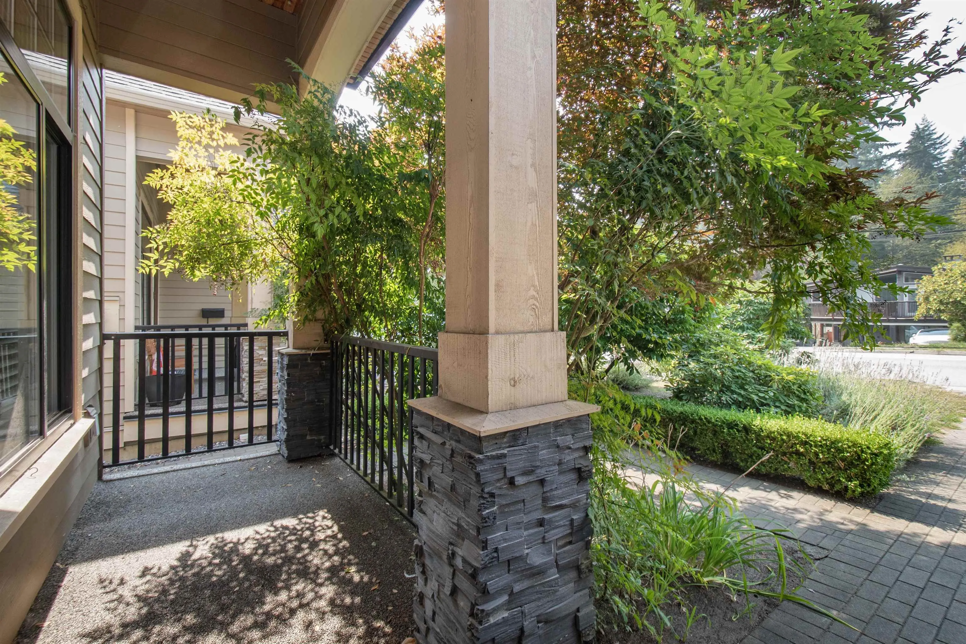 3790 Hoskins Road