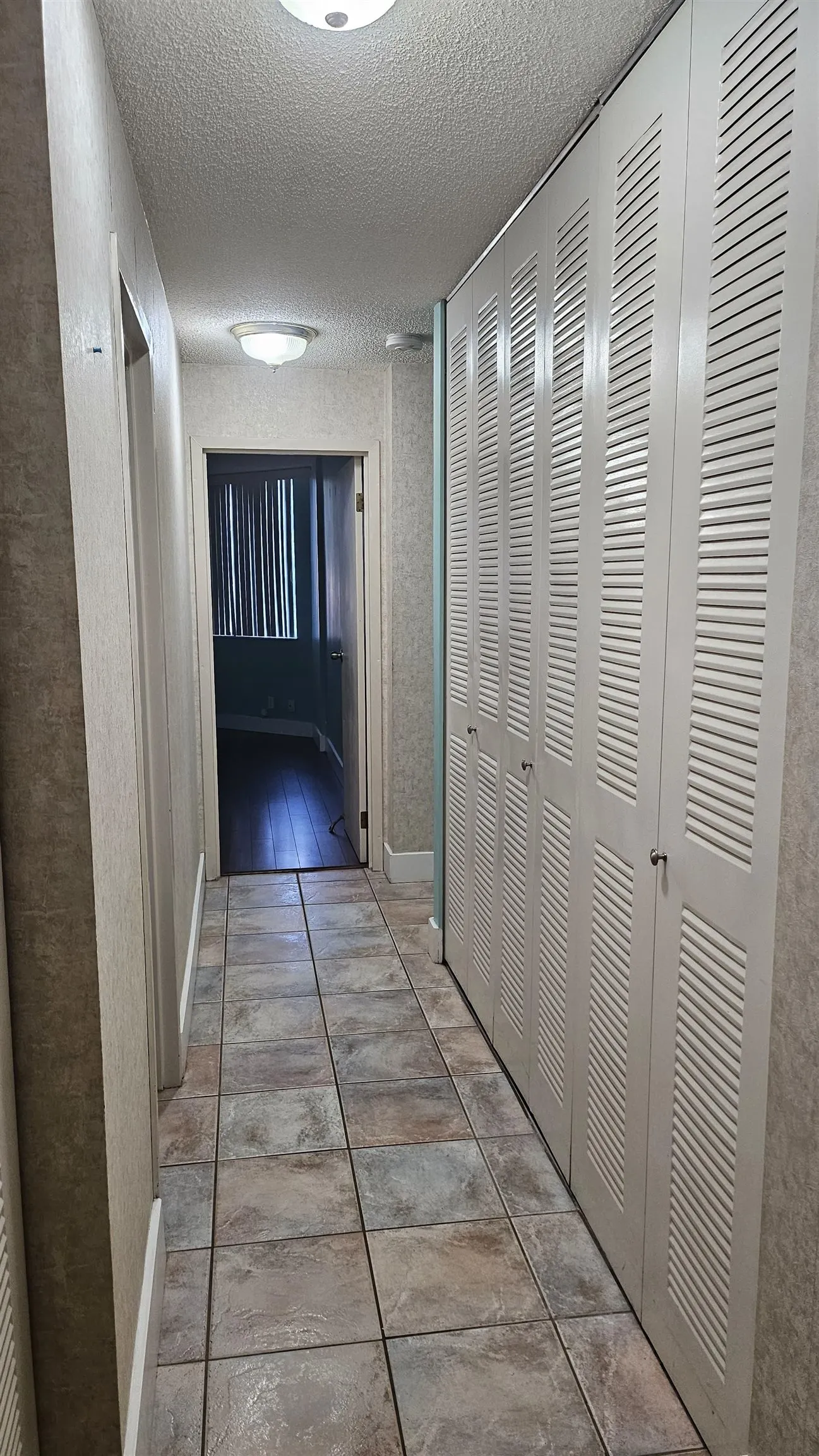 203 6540 Burlington Avenue