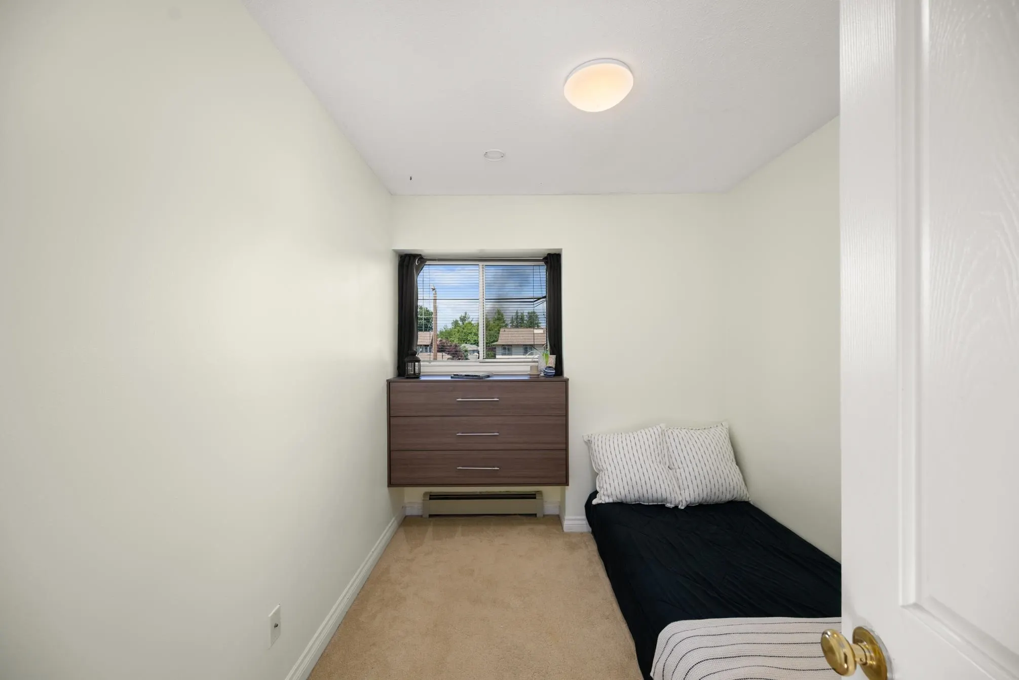 112 9507 208 Street