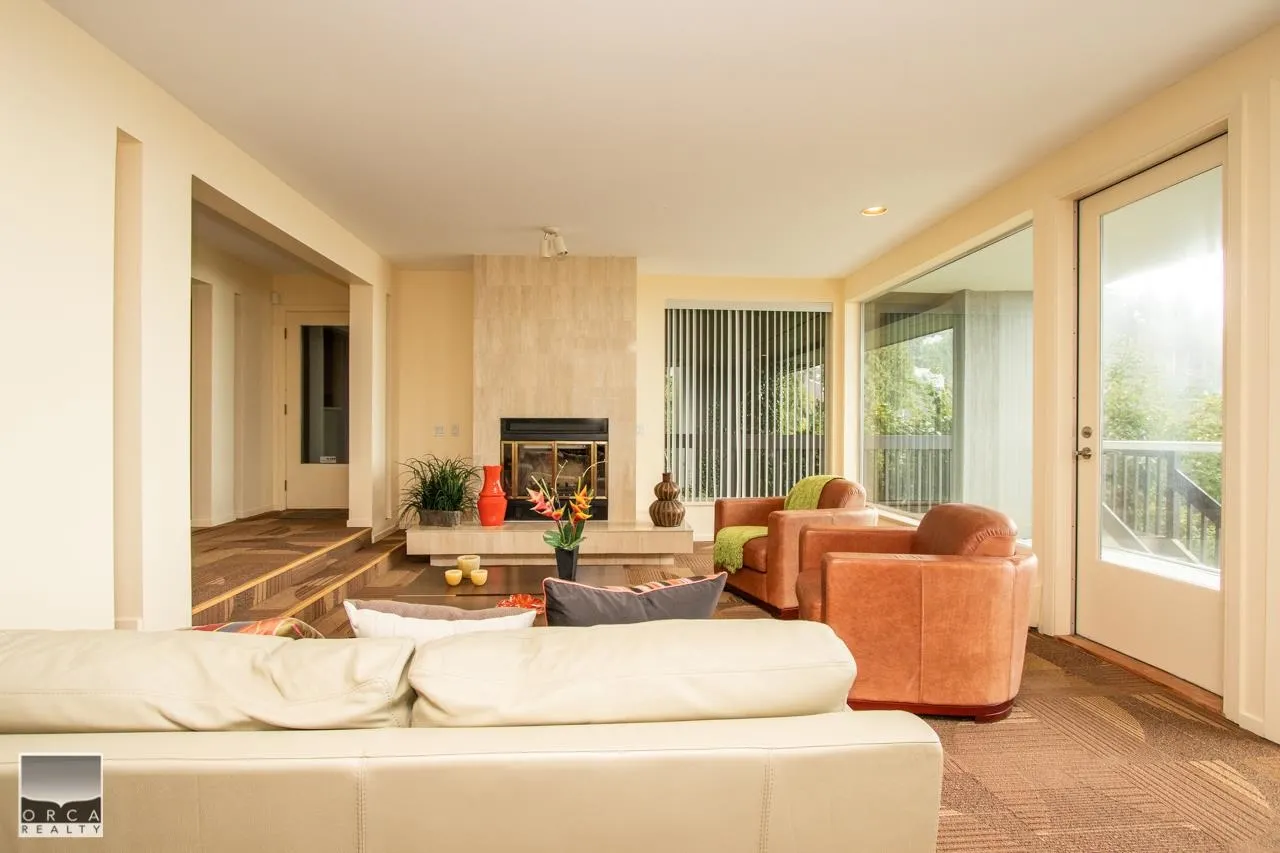 5215 (Basement) Gulf Place