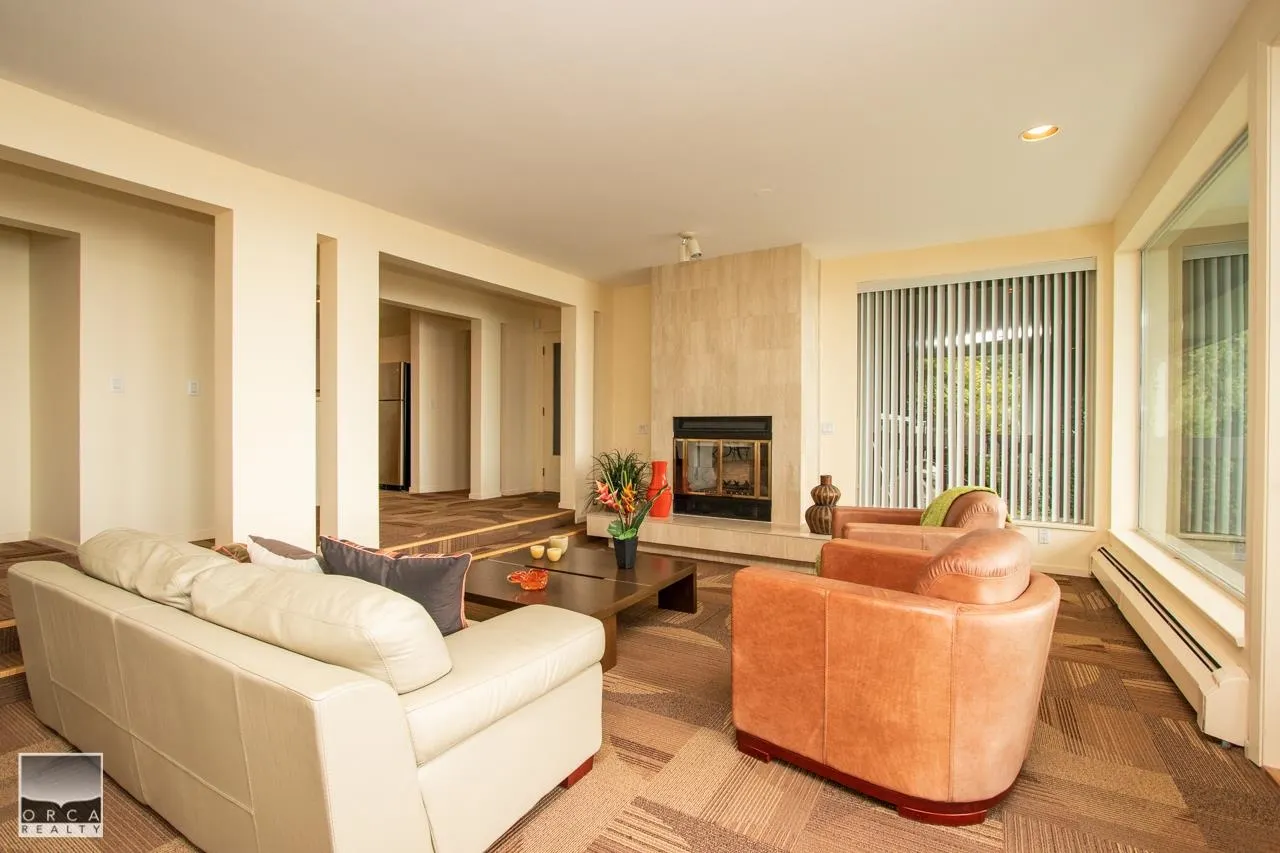 5215 (Basement) Gulf Place