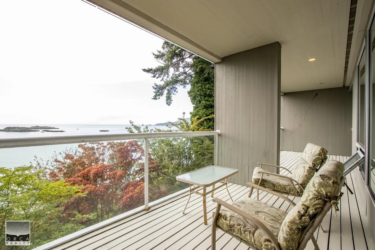 5215 (Basement) Gulf Place
