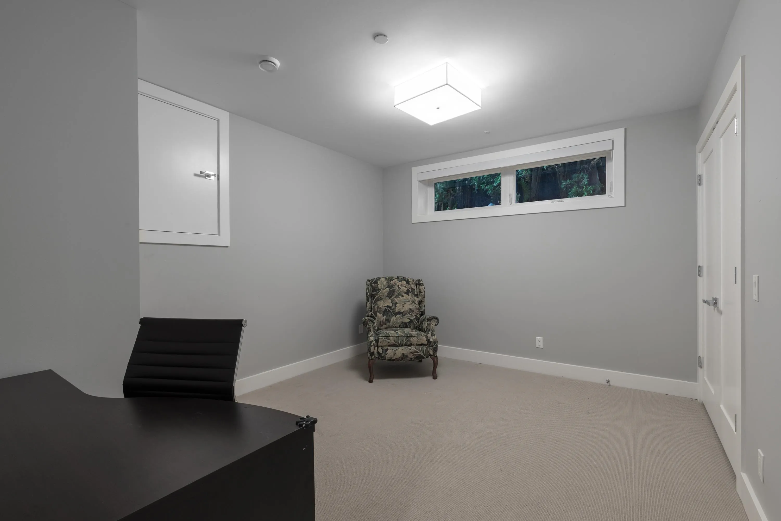 5390 Elm Street