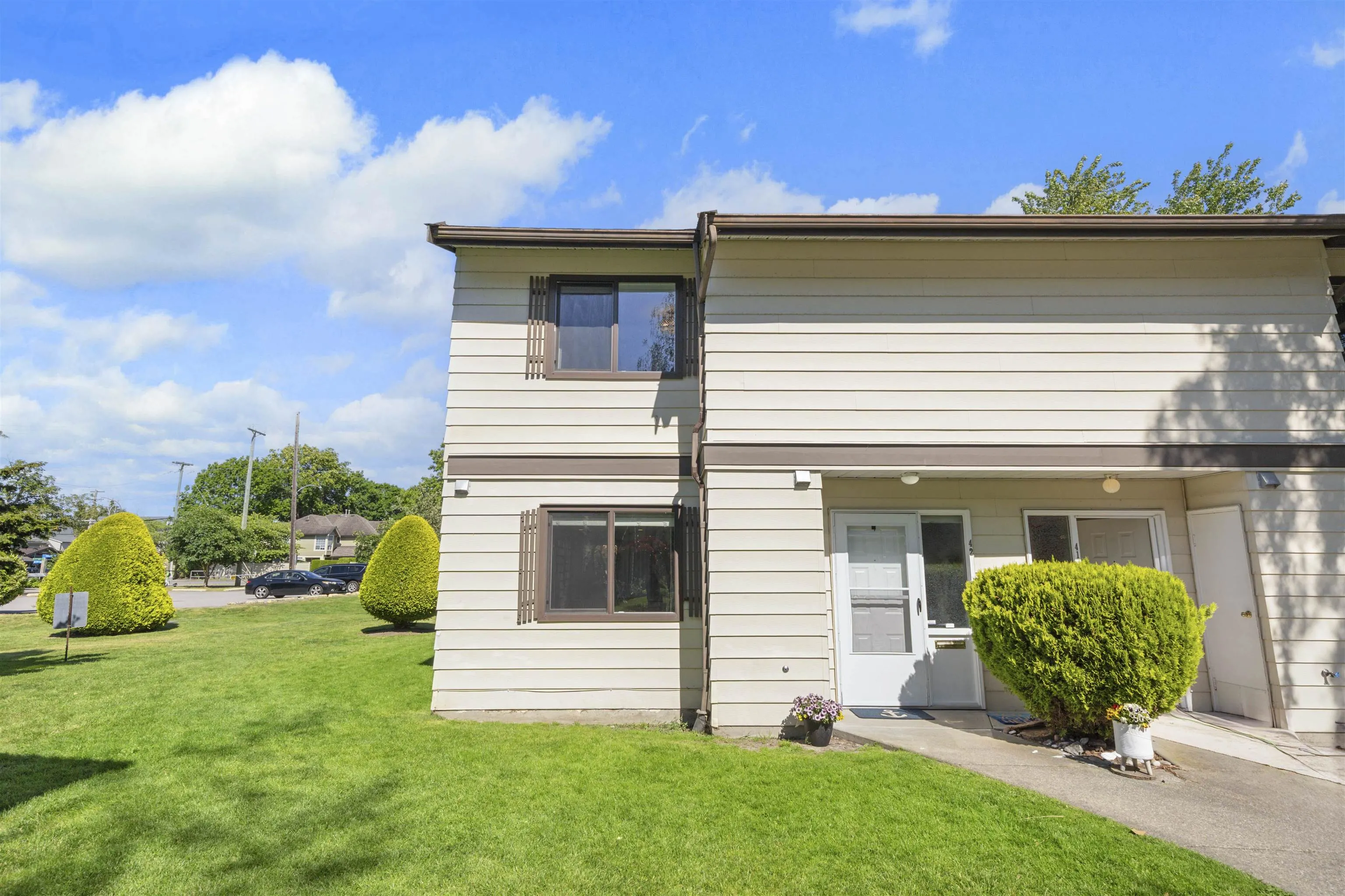 4800 Trimaran Drive