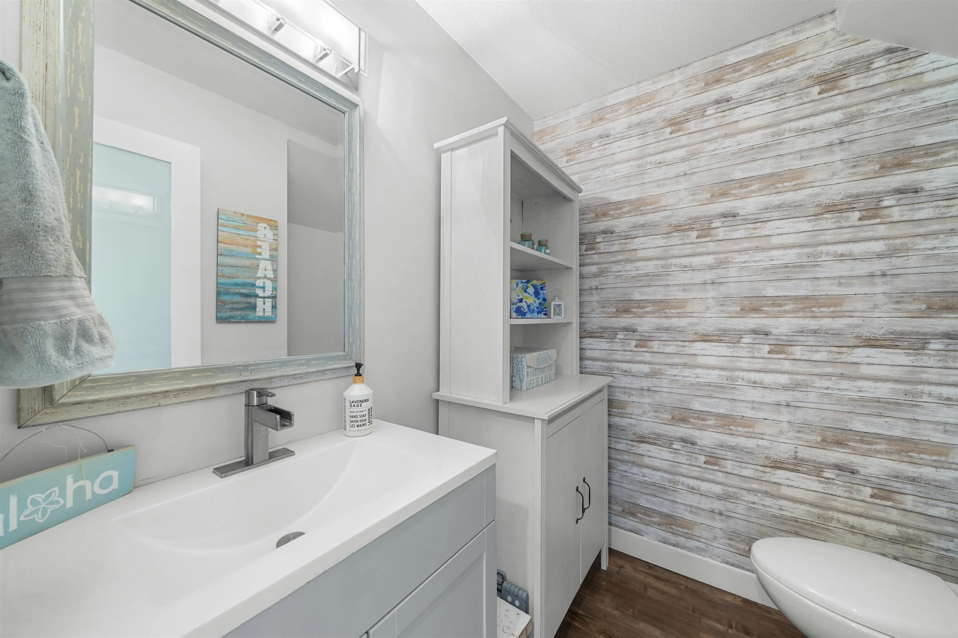 4800 Trimaran Drive