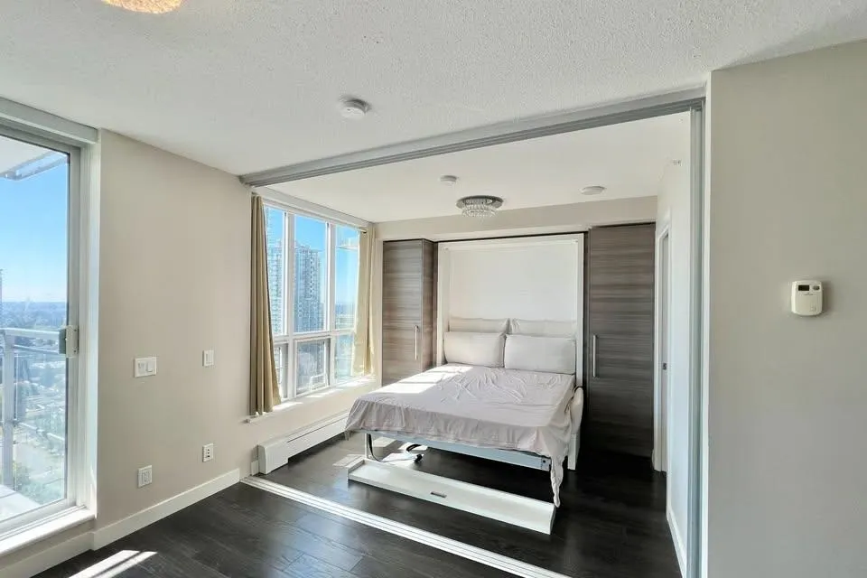 3212 13398 104 Avenue