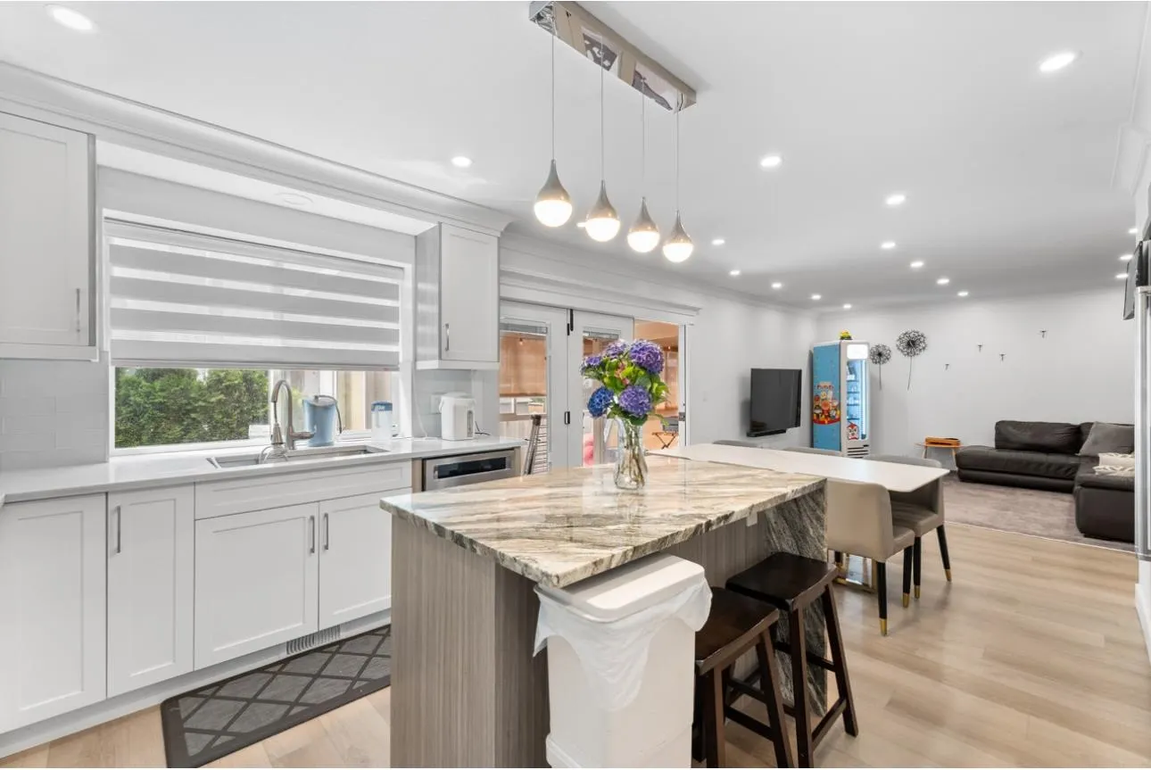 5320 Rowling Place
