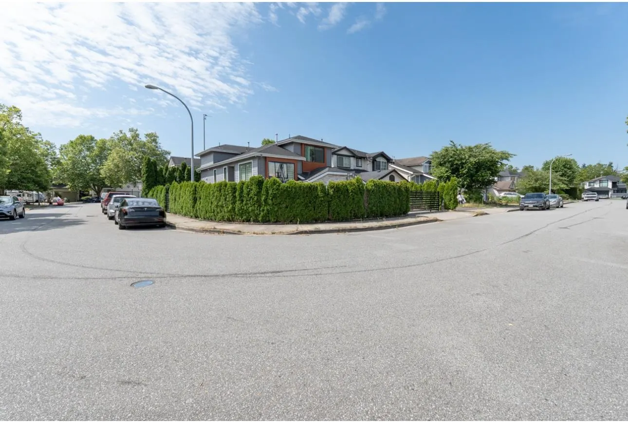 5320 Rowling Place