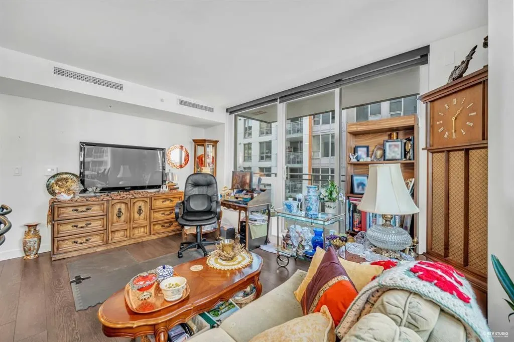 615 455 SW Marine Drive