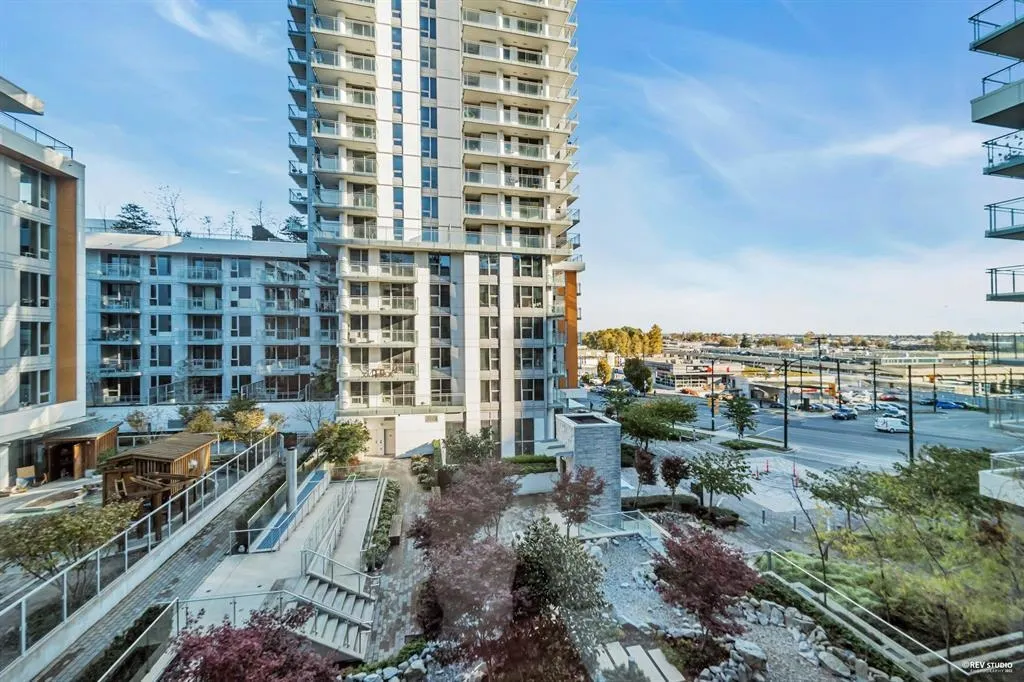 615 455 SW Marine Drive