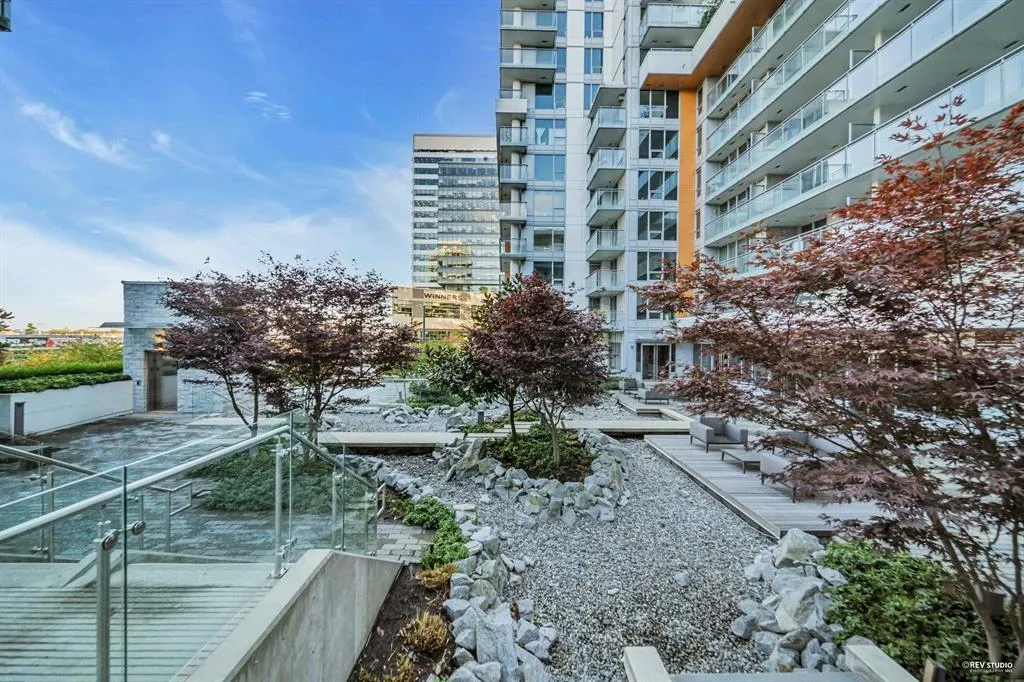 615 455 SW Marine Drive