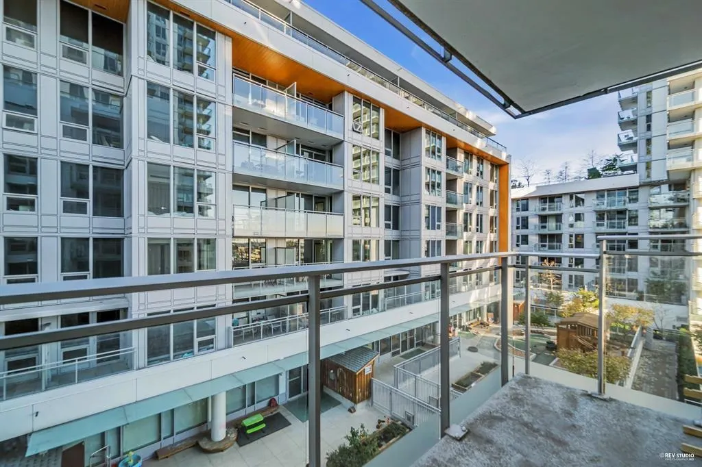 615 455 SW Marine Drive