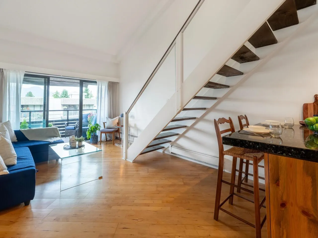 408 1549 Kitchener Street