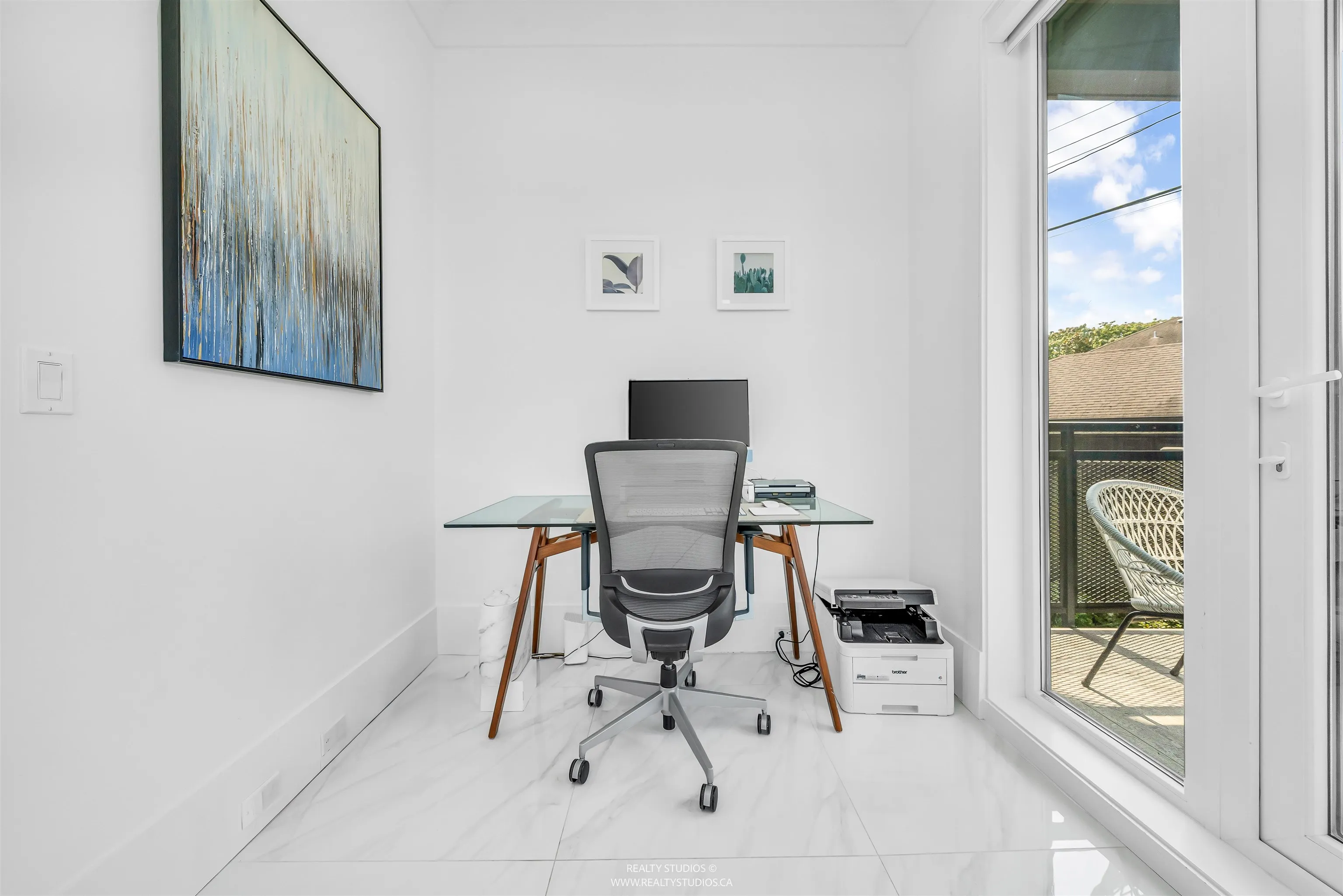 90 W 27th Avenue
