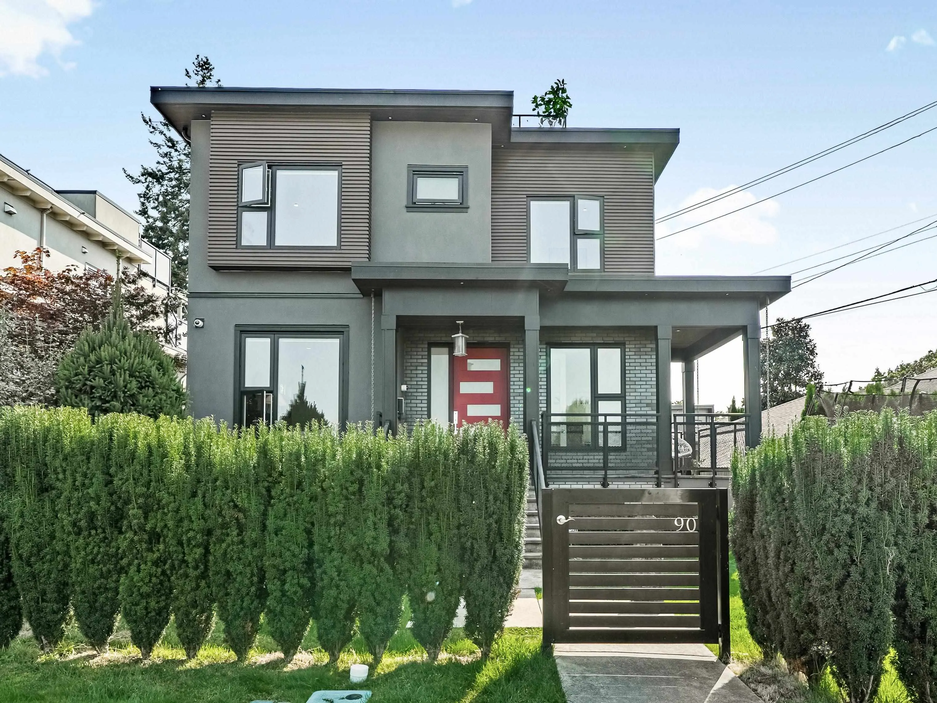 90 W 27th Avenue