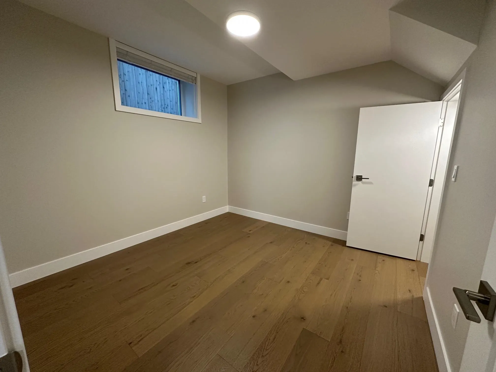 344 E 17th Street