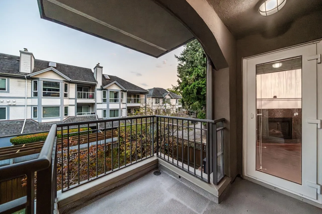 205 1550 SW Marine Drive