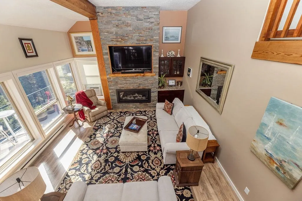 28 5471 Secret Cove Road