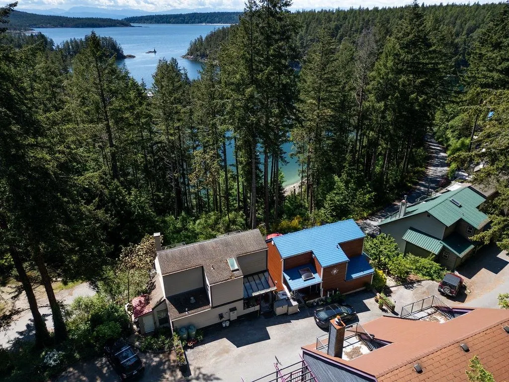 28 5471 Secret Cove Road