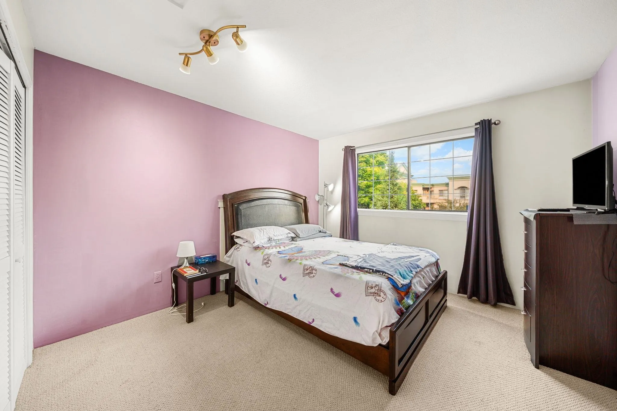 330 7480 St. Albans Road