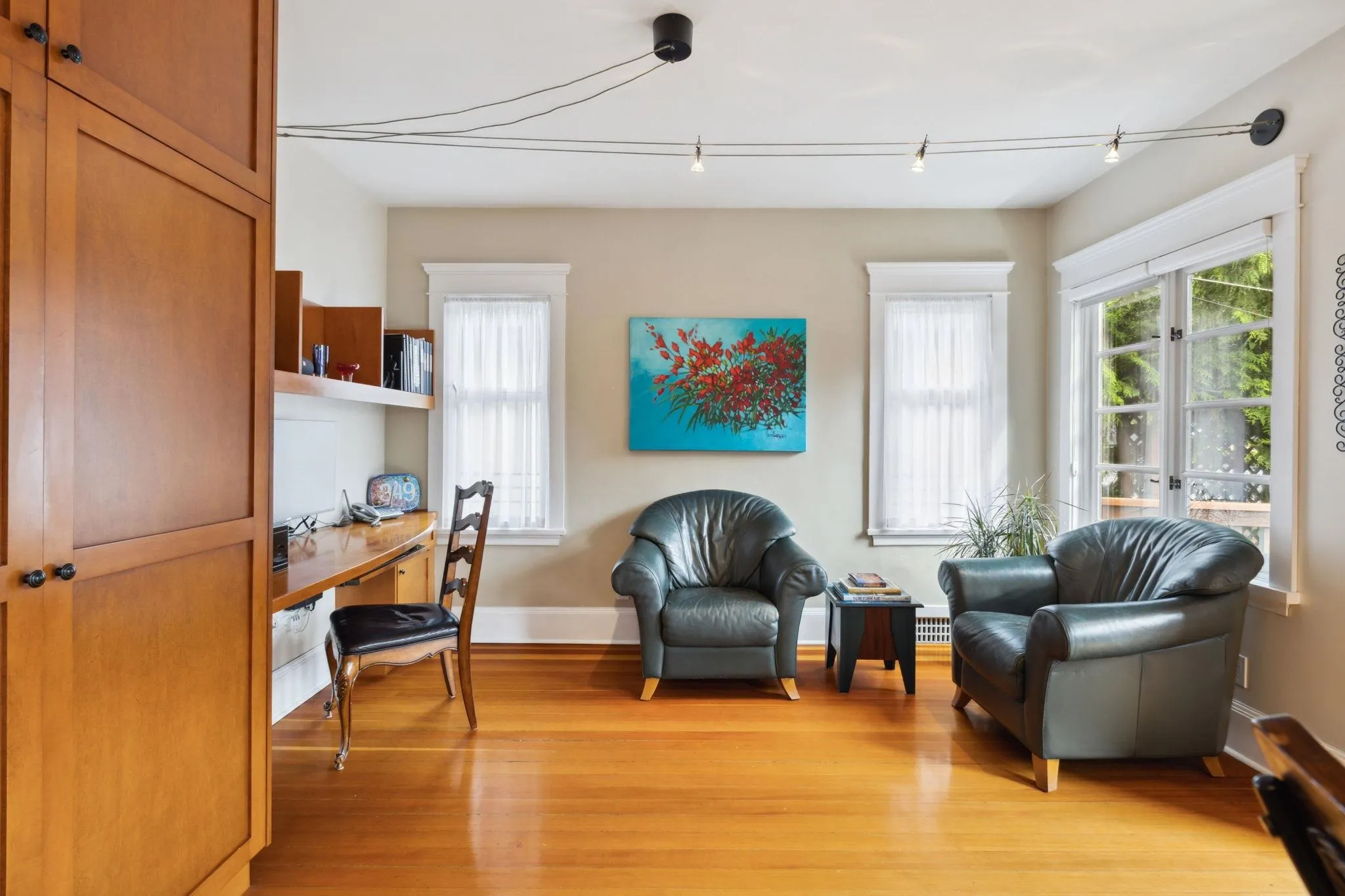 349 E 24th Street