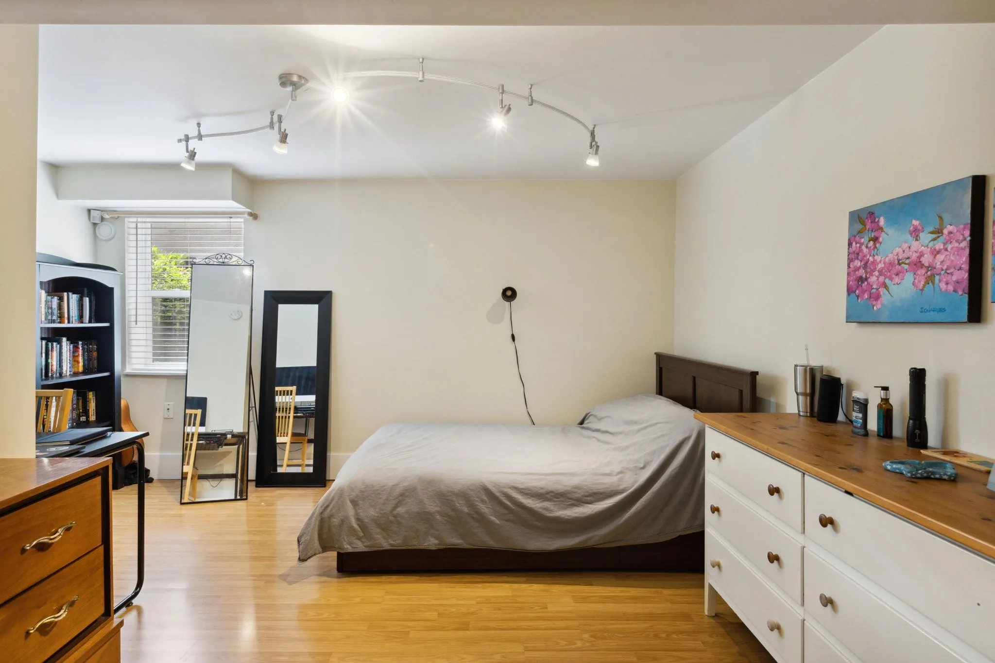 349 E 24th Street
