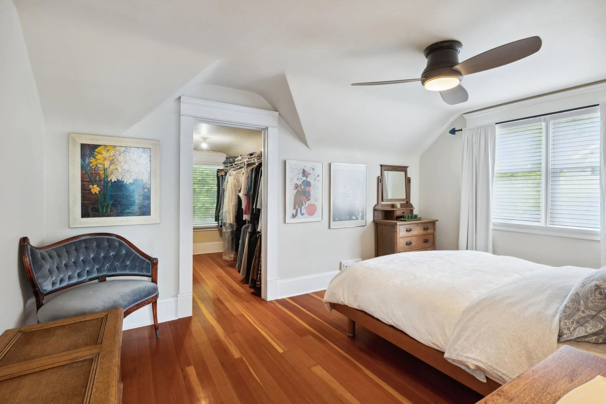 349 E 24th Street