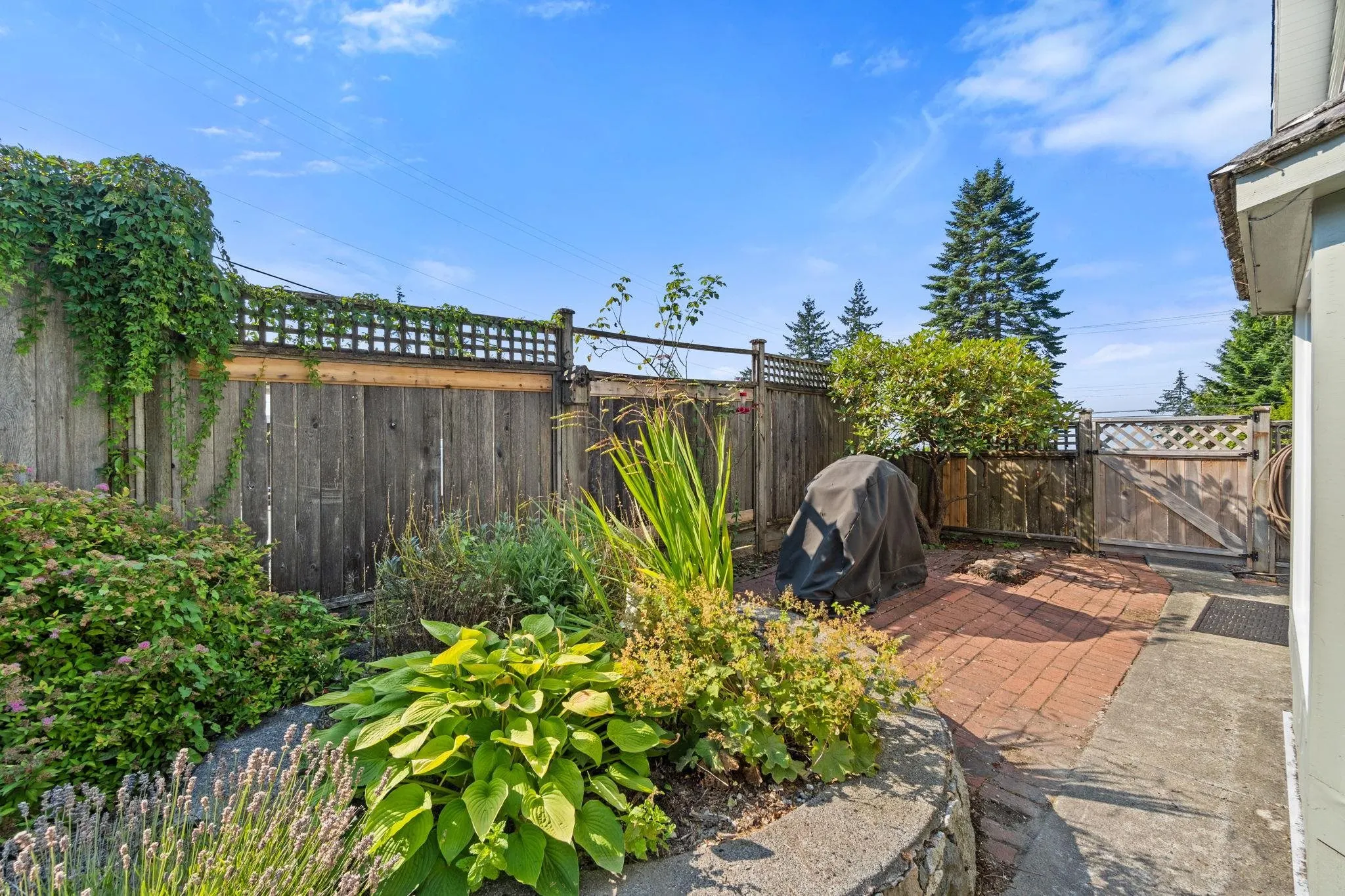 442 Monteray Avenue