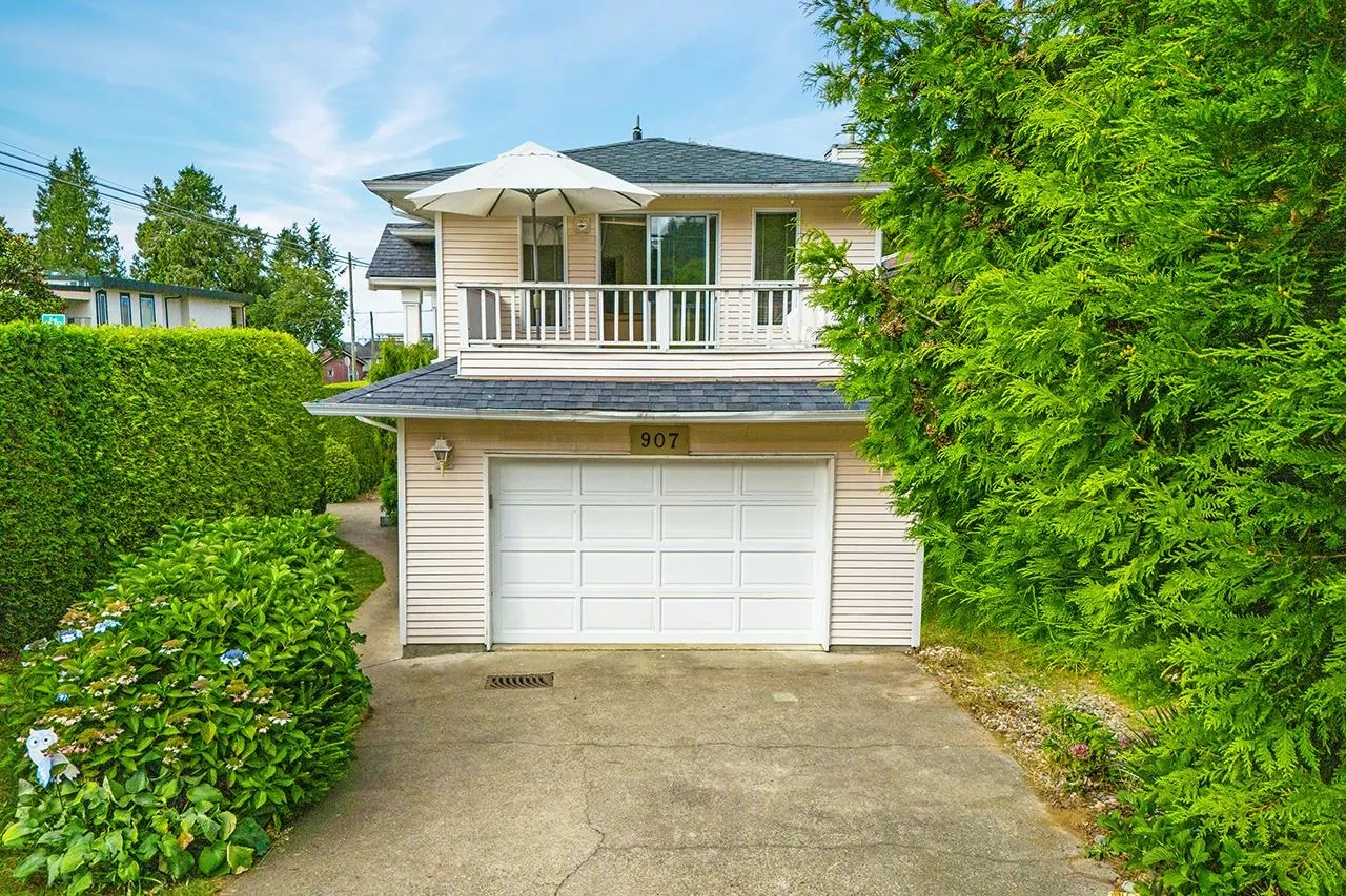 907 Maple Street
