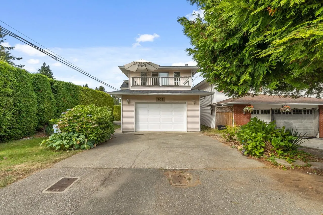 907 Maple Street