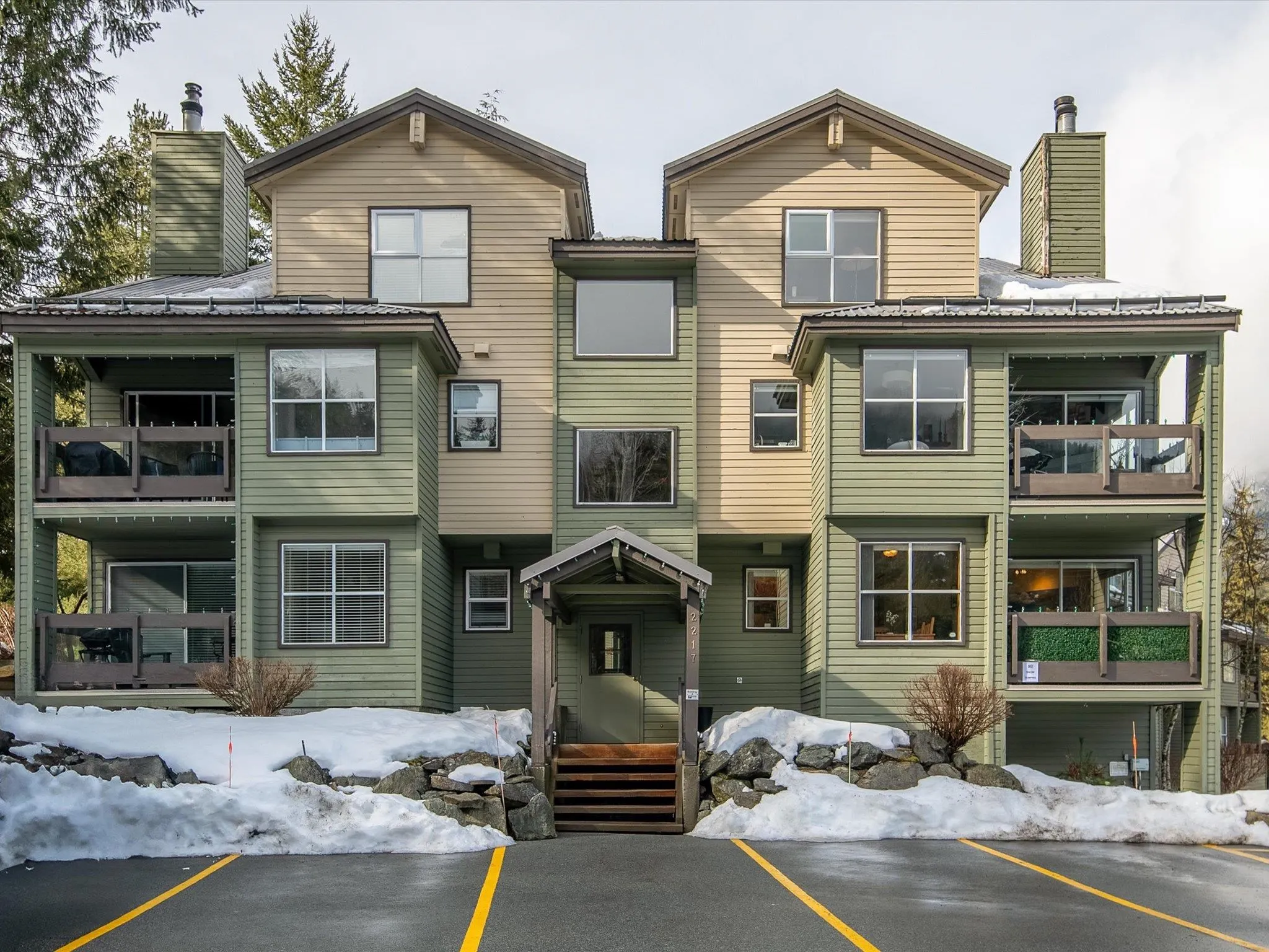 6 2217 Marmot Place