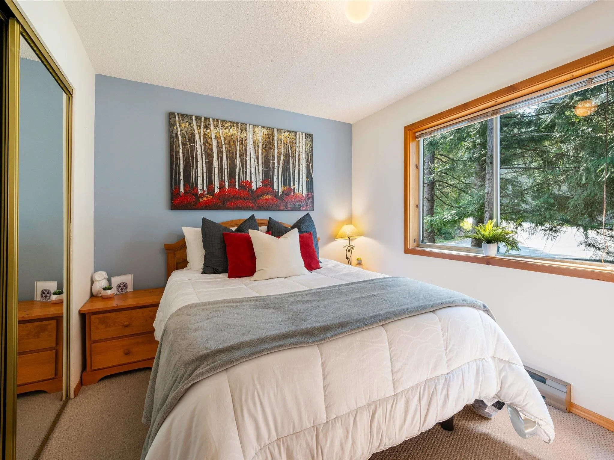 6 2217 Marmot Place