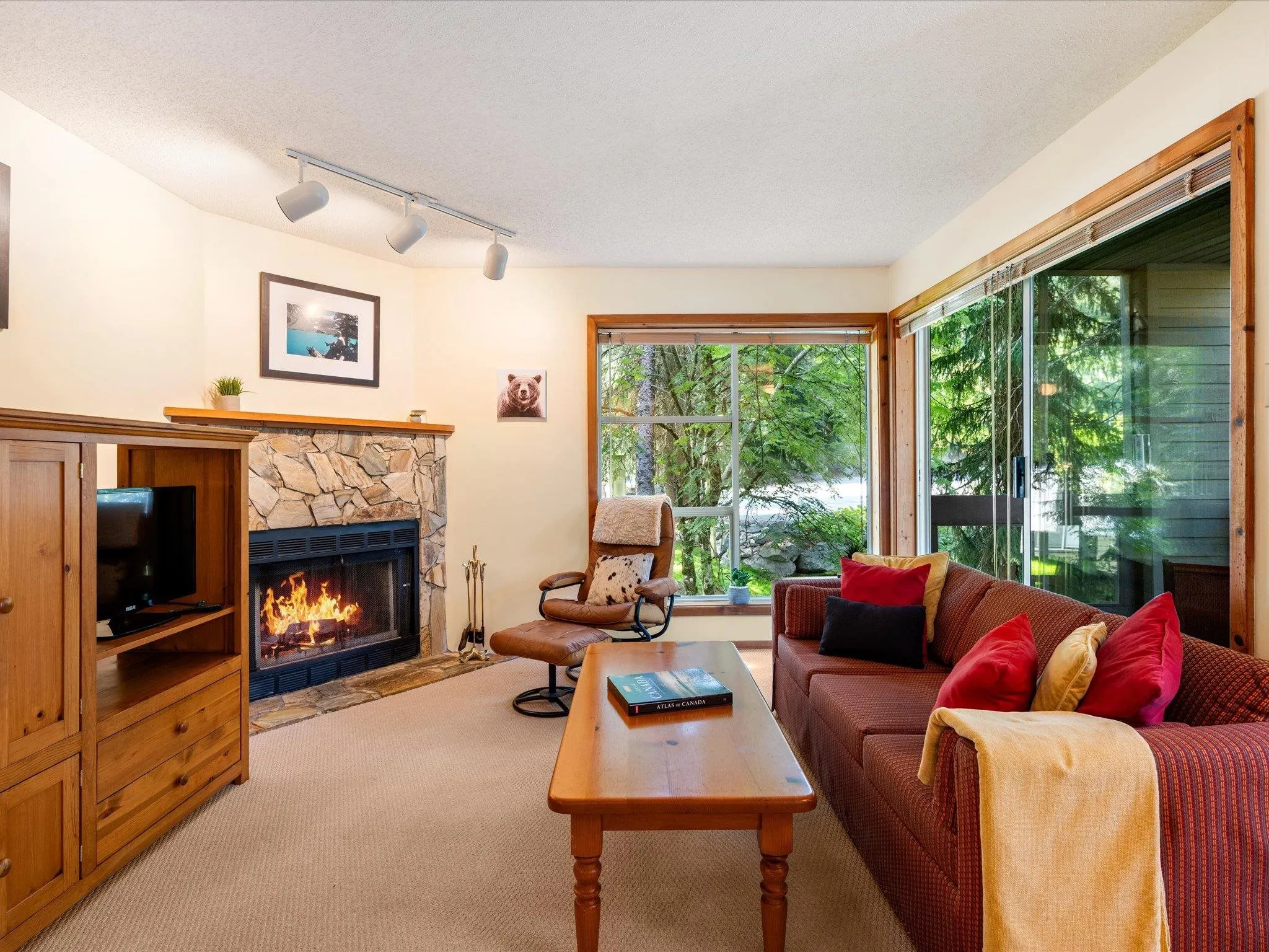 6 2217 Marmot Place