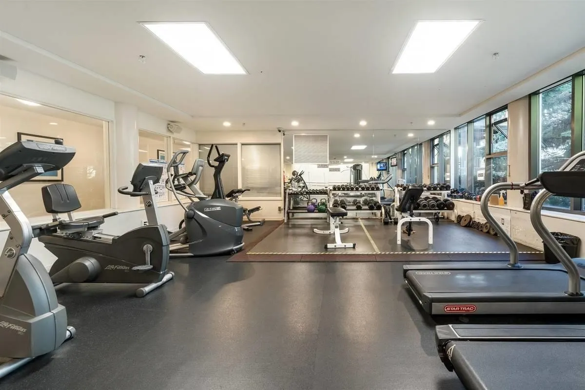 190X 1008 Cambie Street
