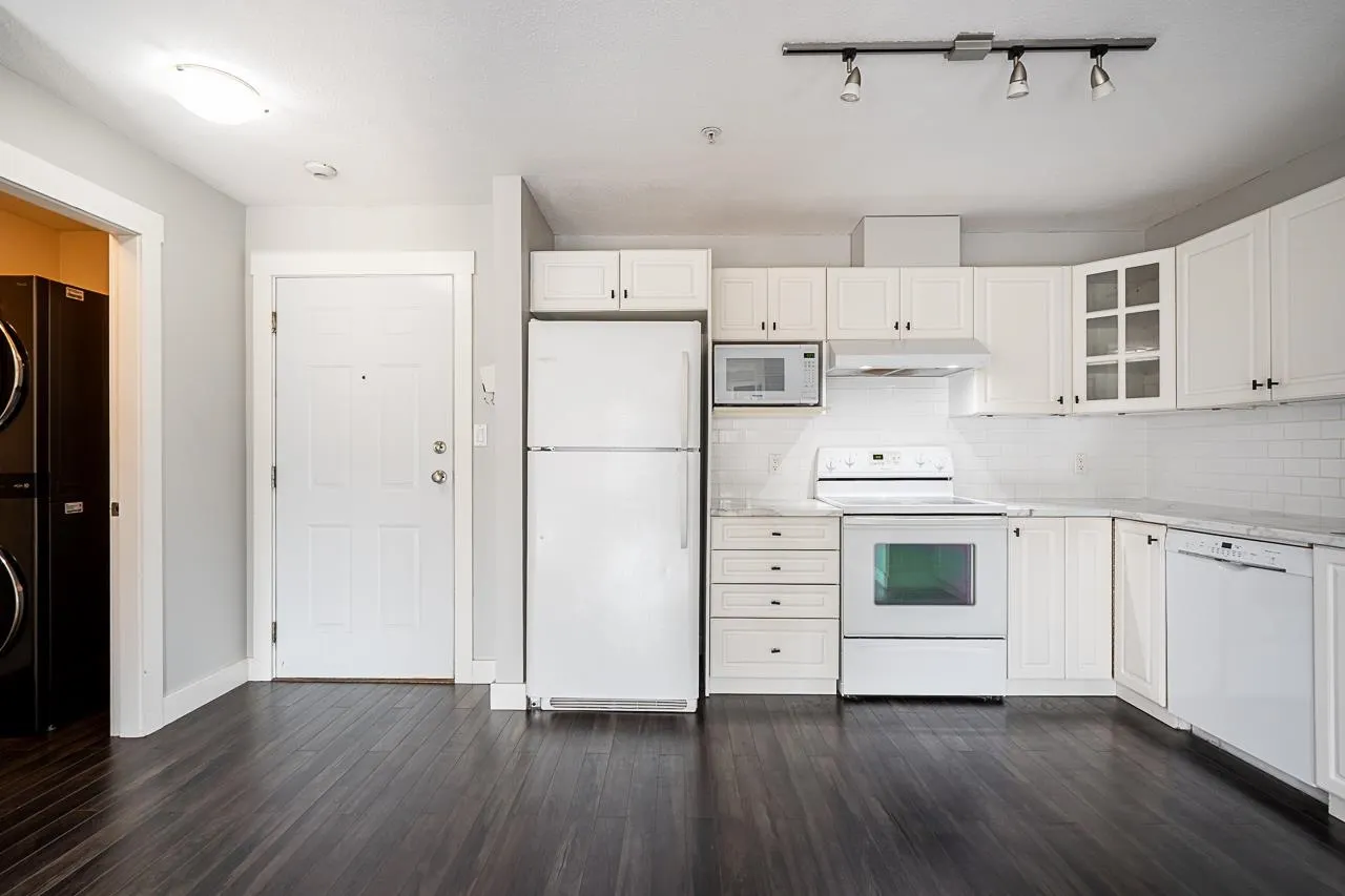 402 33718 King Road