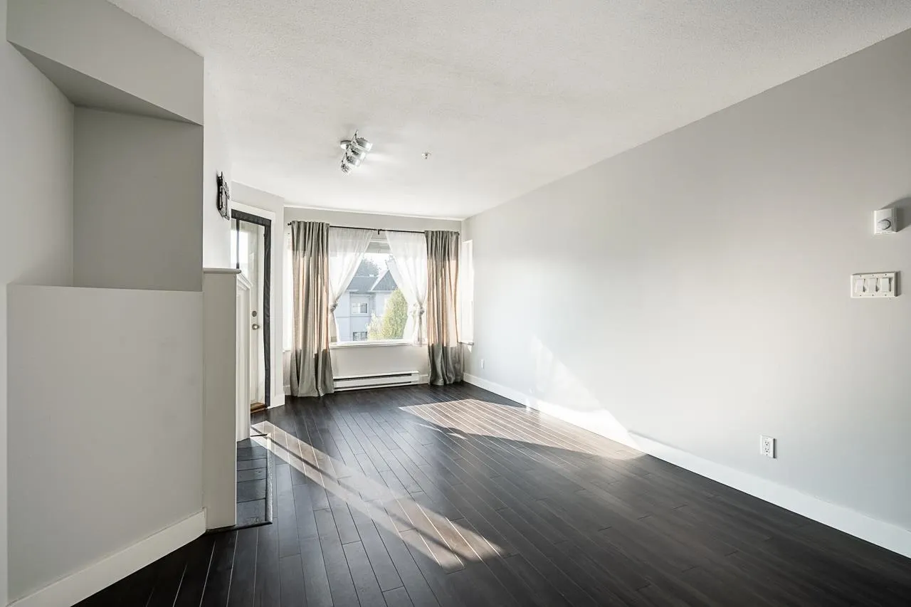 402 33718 King Road