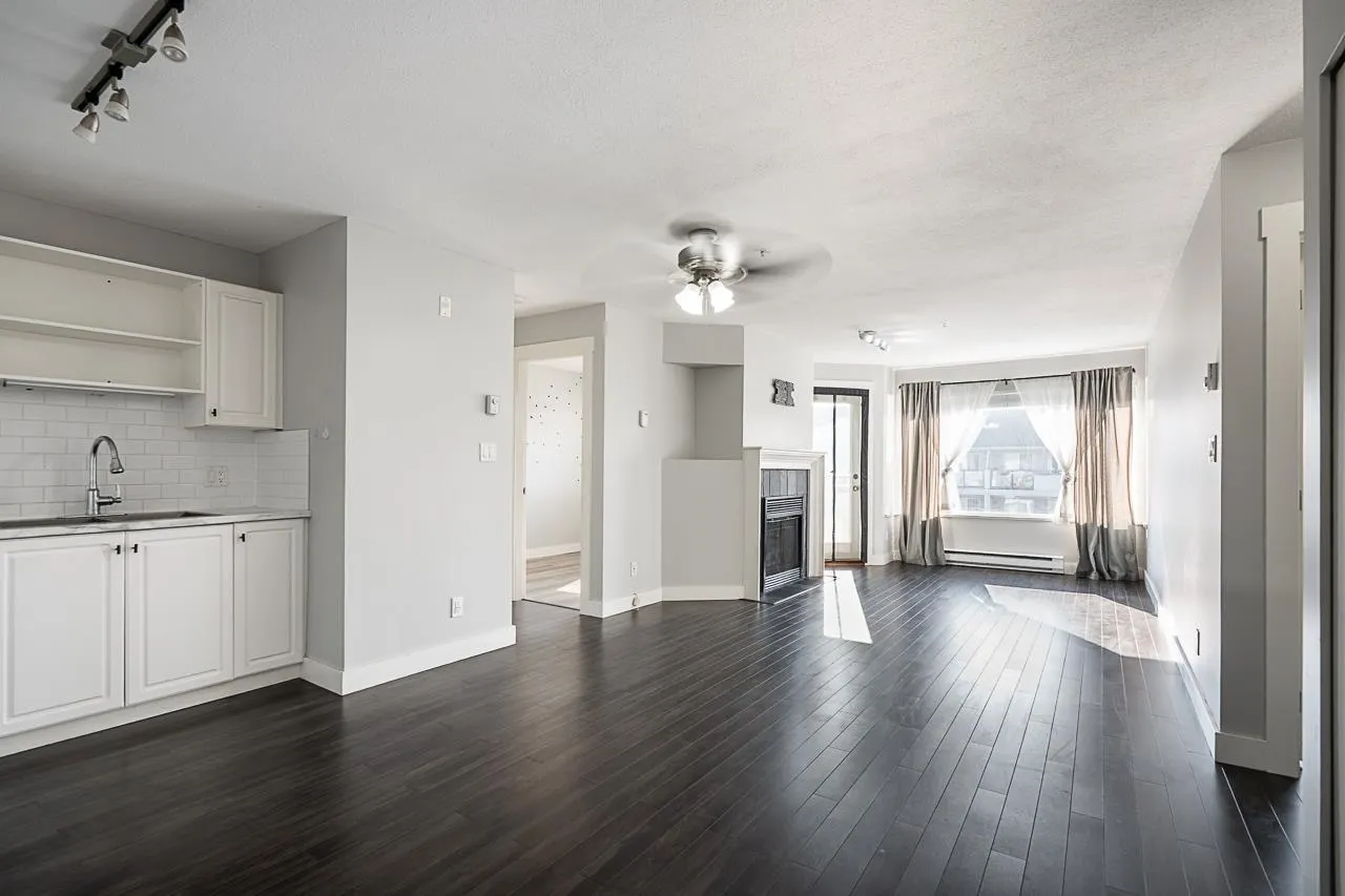 402 33718 King Road