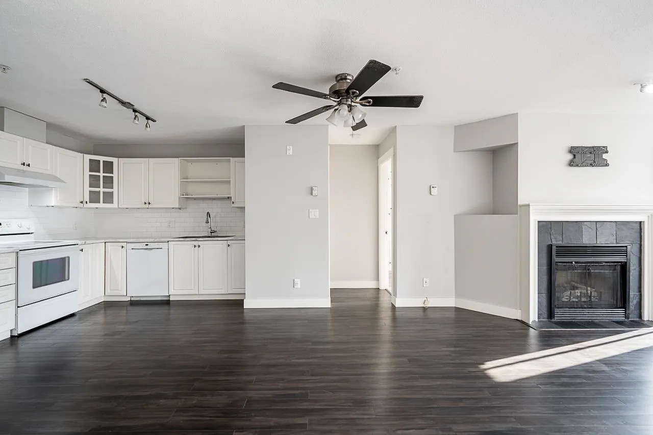 402 33718 King Road